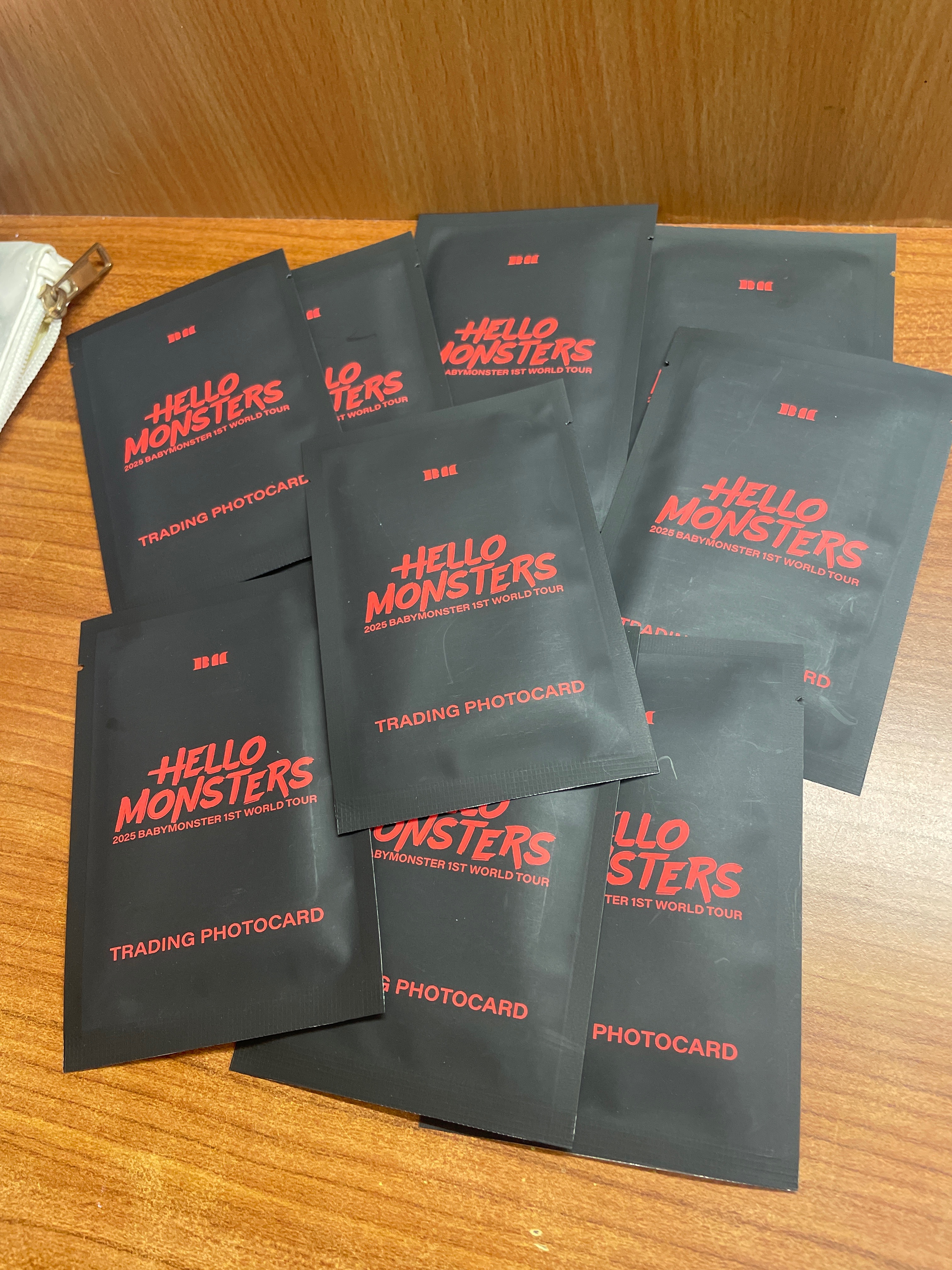 [HELLOMONSTERS]隨機卡包