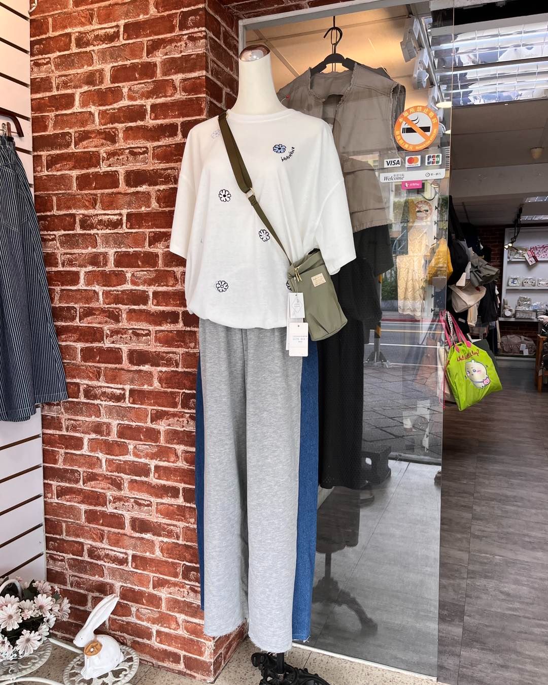 桃莉琪*moki*單品!!日系刺繡花下擺抽繩造型短袖T-白色