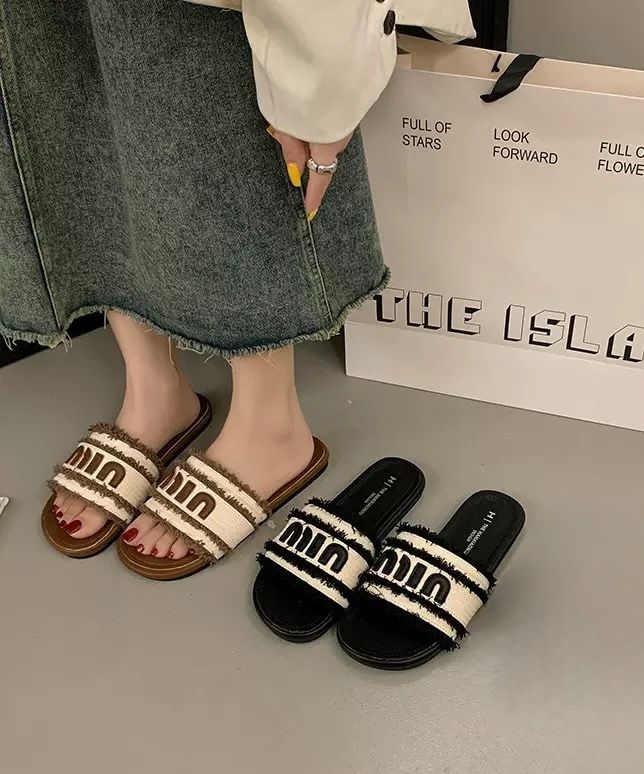 H11法式風格 質感字母 抽鬚滾邊 平底拖鞋 好穿軟底