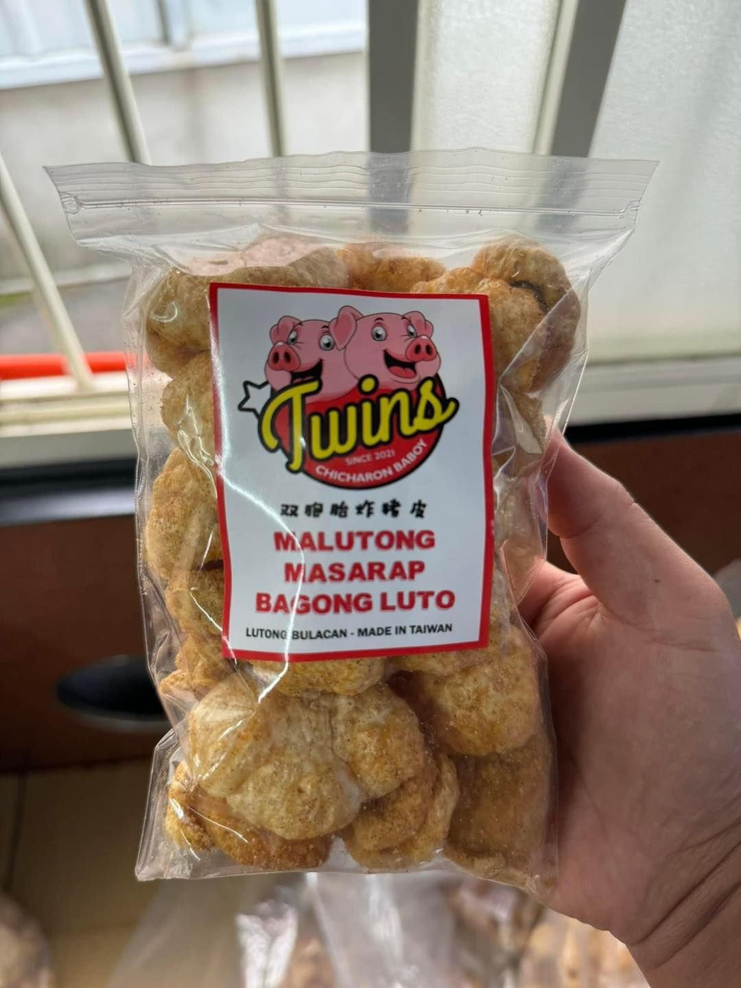 TWins chicharon Baboy bagnet