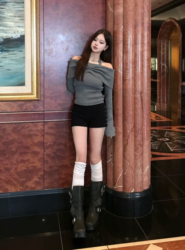 2933 露肩吊帶羅紋針織上衣