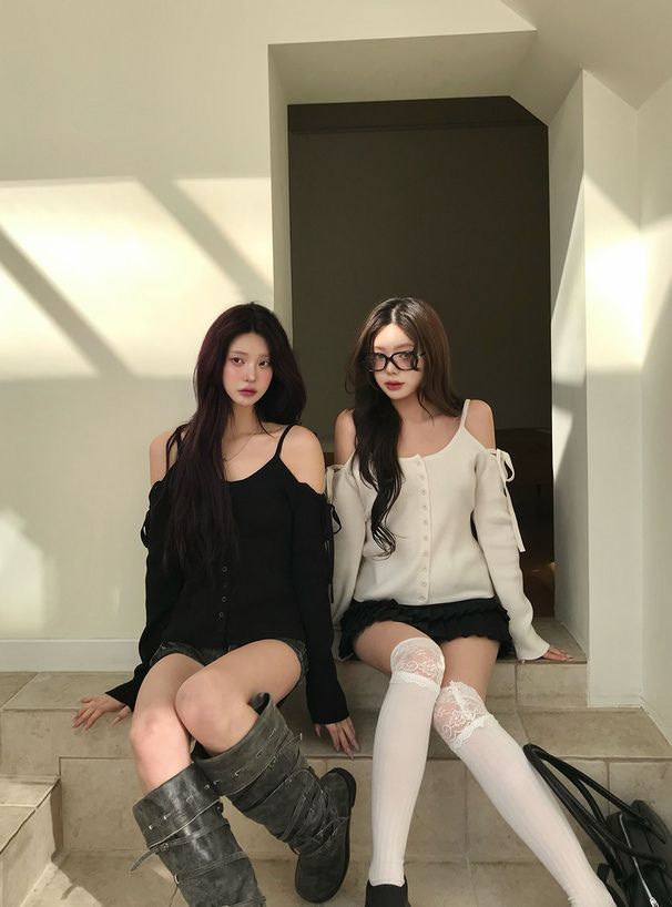 2968 露肩緞帶針織上衣