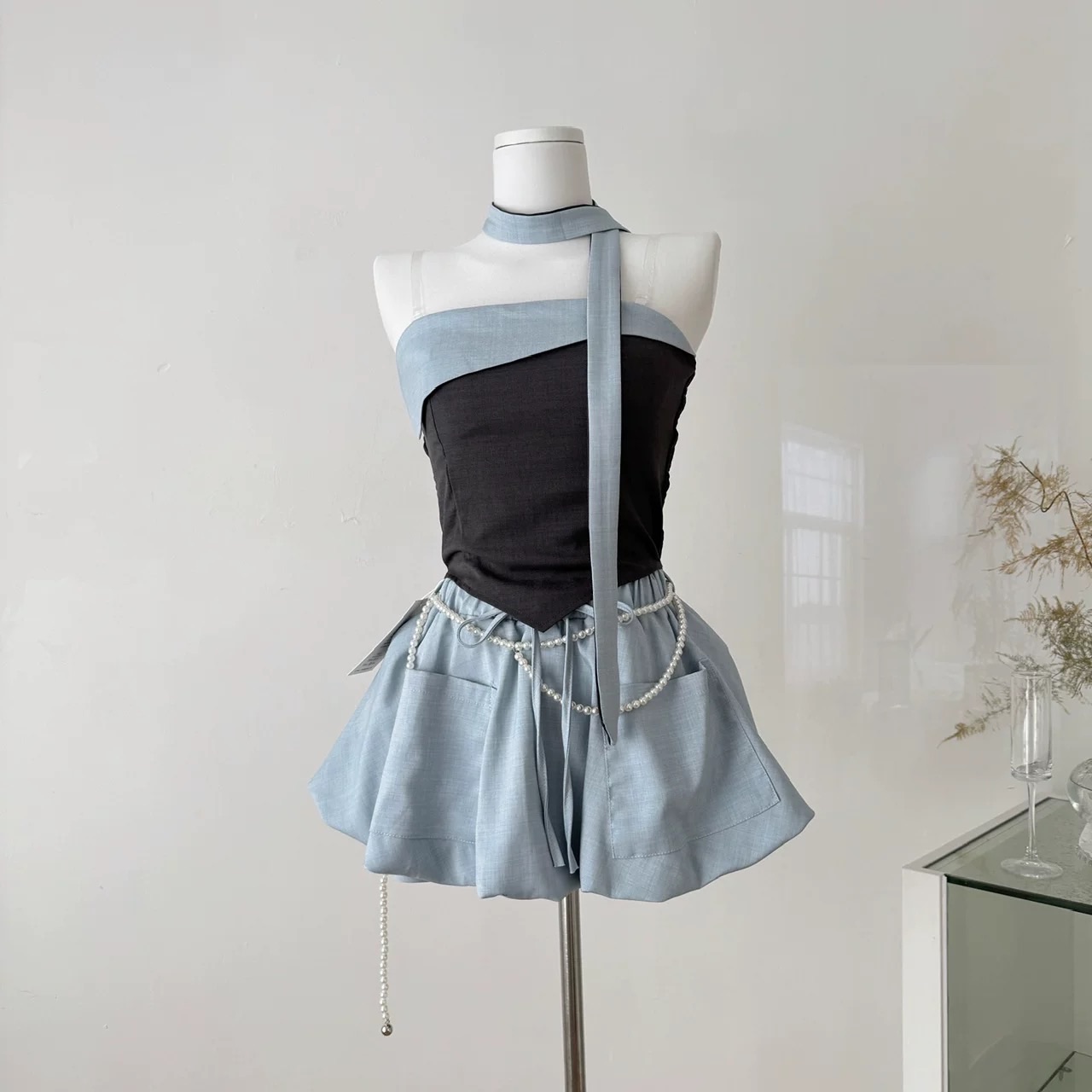 套裝大禮包🎁霧藍微光套裝✨（抹胸+澎澎褲裙+繞脖飄帶+珍珠腰鏈+透明肩帶）