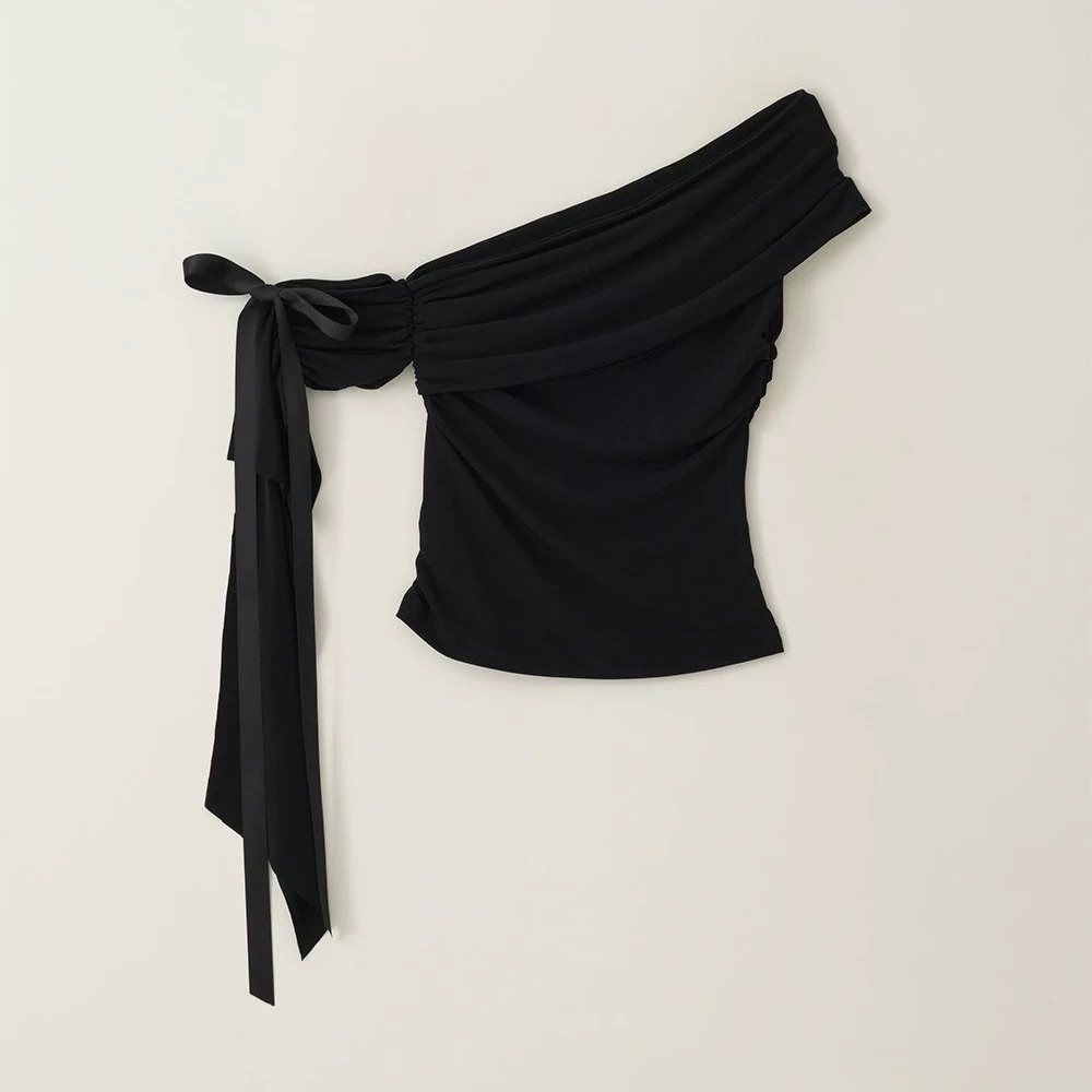 小仙女🎀純色氣質一字領綁帶飄上衣