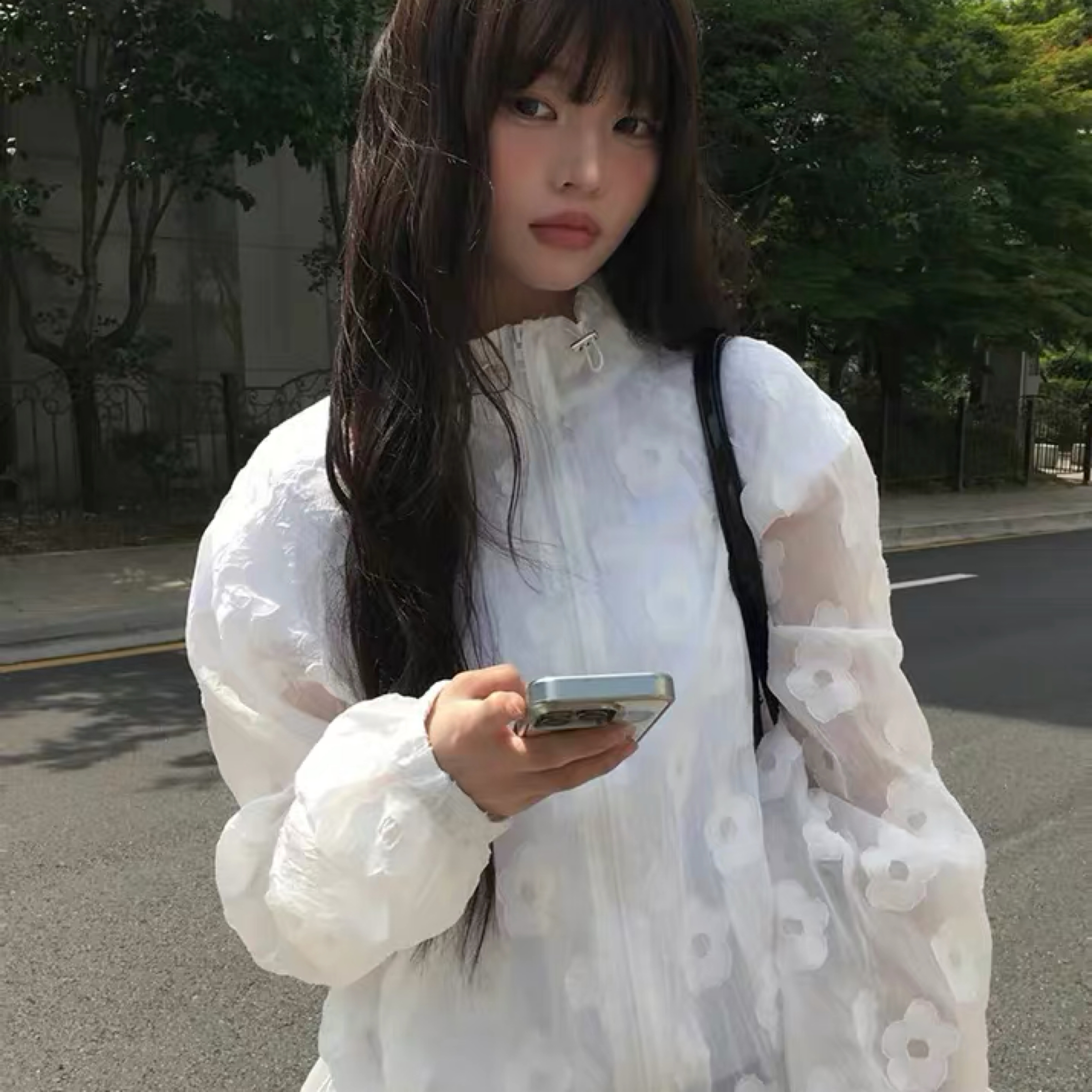 本期推薦🤍滿版小花透視感防曬外套