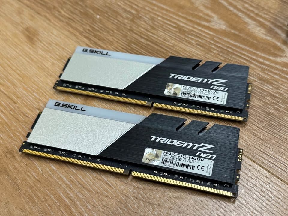 芝奇 焰光戟 DDR4-3200 CL16 32G*2
