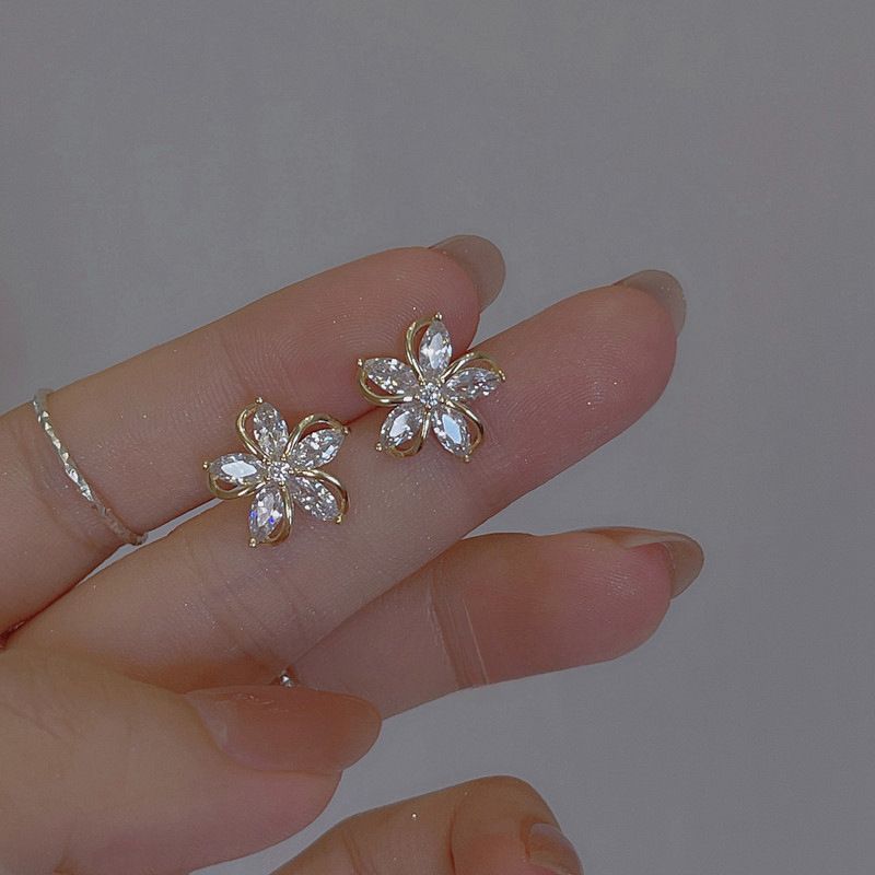 【MORI】韓國 花瓣耳環 S925銀針 耳釘 耳飾 飾品
