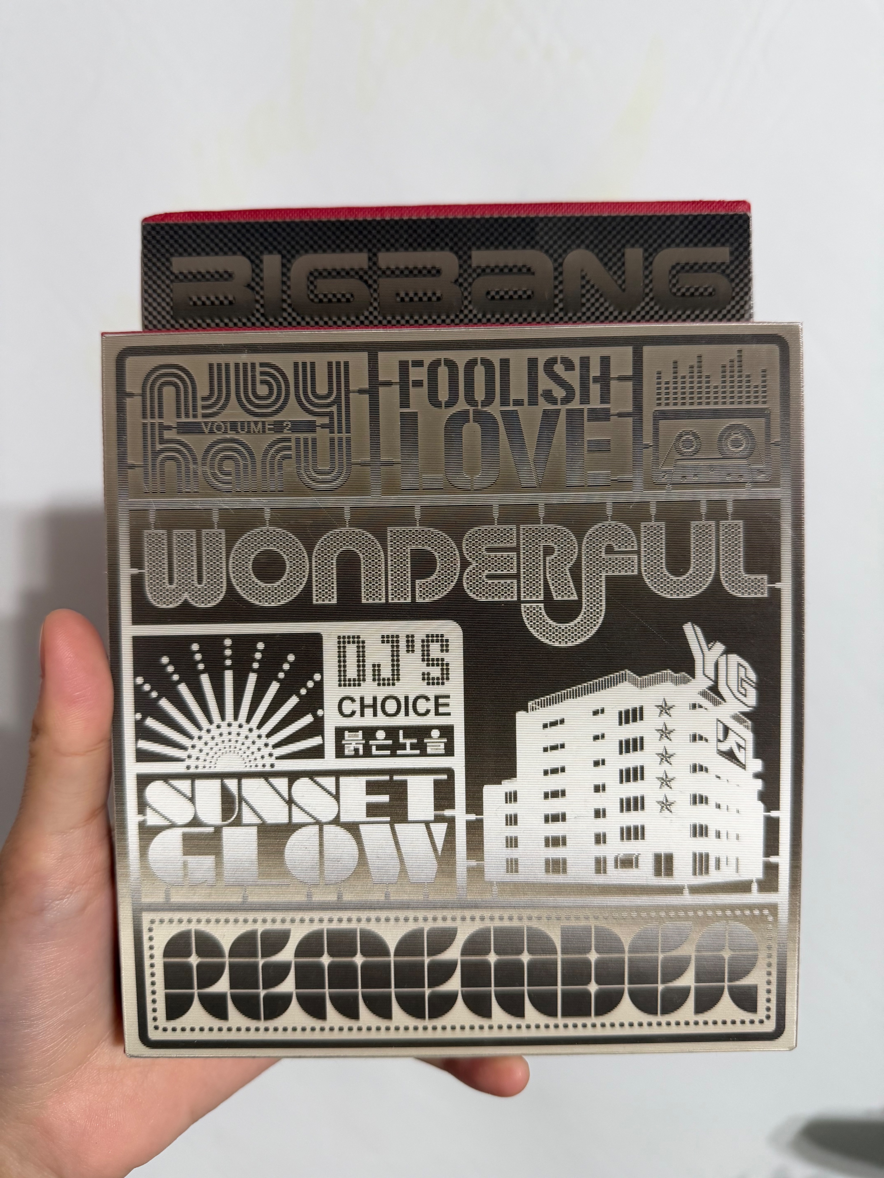 BIG BANG 第二張正規專輯 REMEMBER