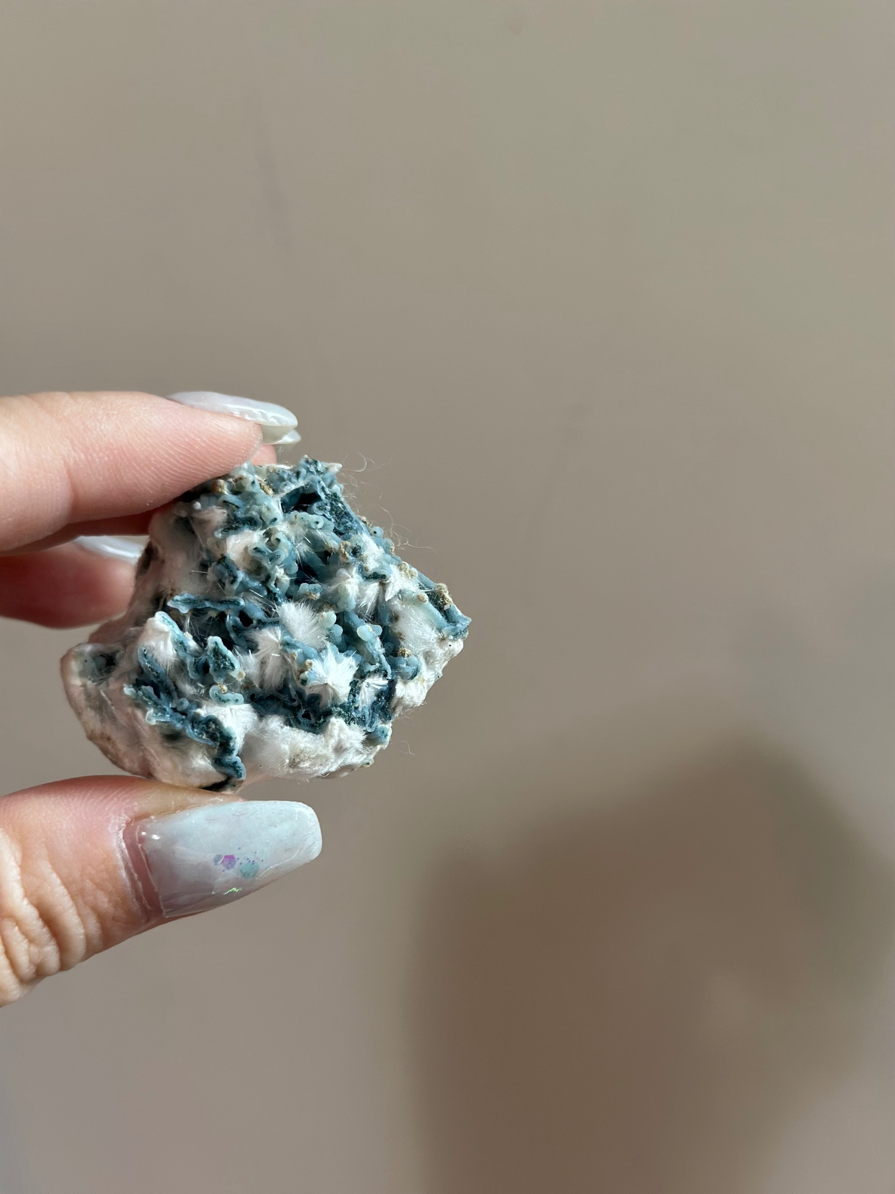 藍色軟糖和兔尾石共生/ 爆米花25g / 共生黑碧璽一包