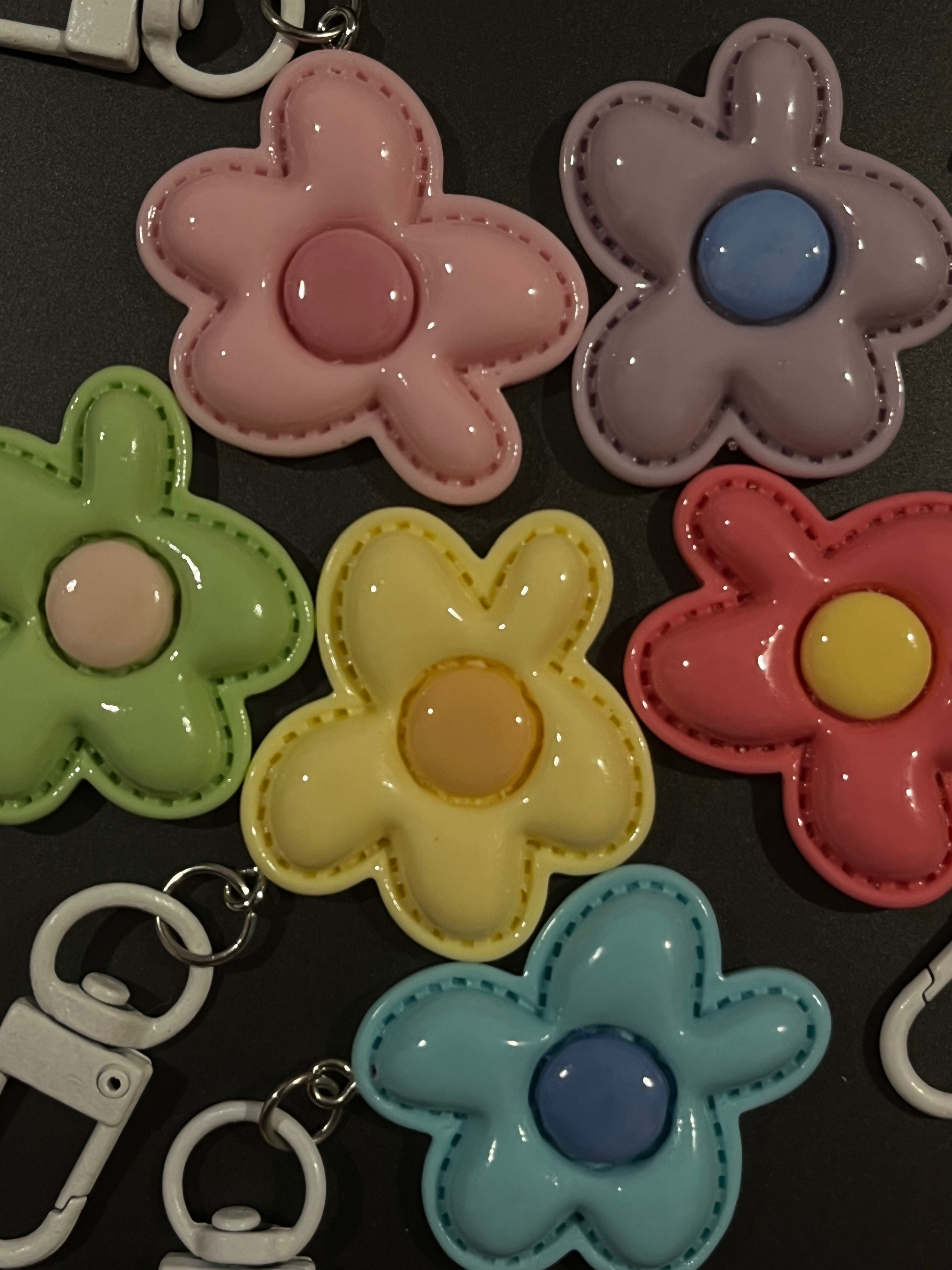 𝗺𝘂𝗺𝘂𝘀𝘁𝗼𝗿𝗲 現貨｜花花吊飾🌸◦°