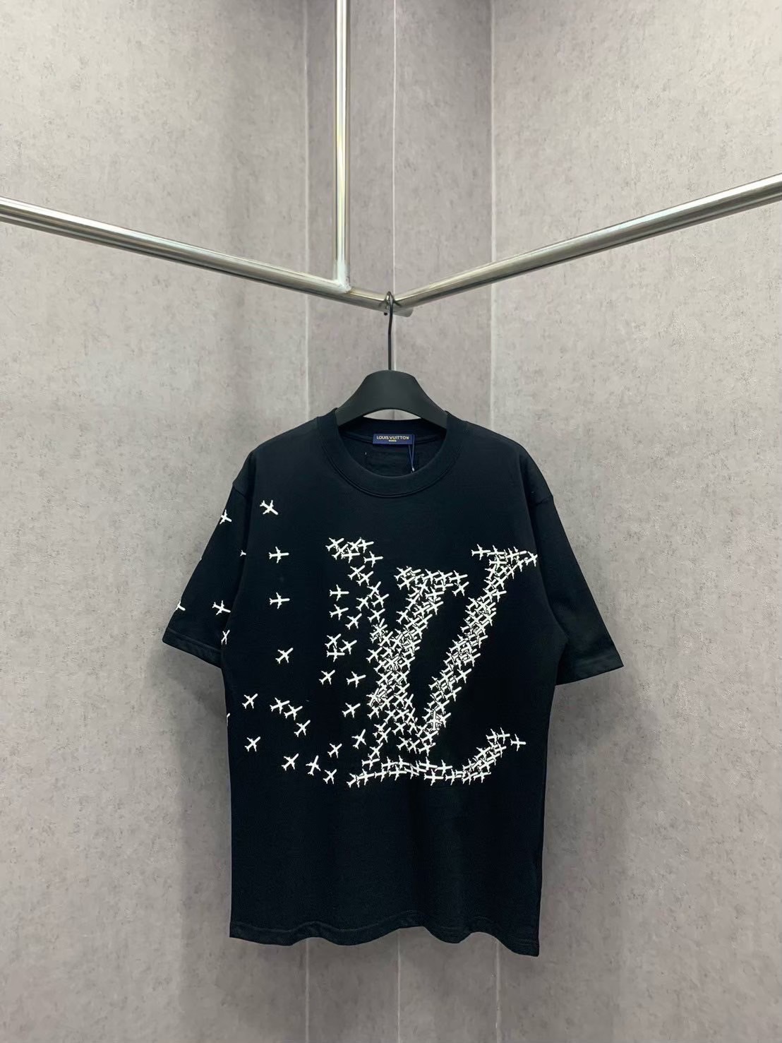 LV短袖