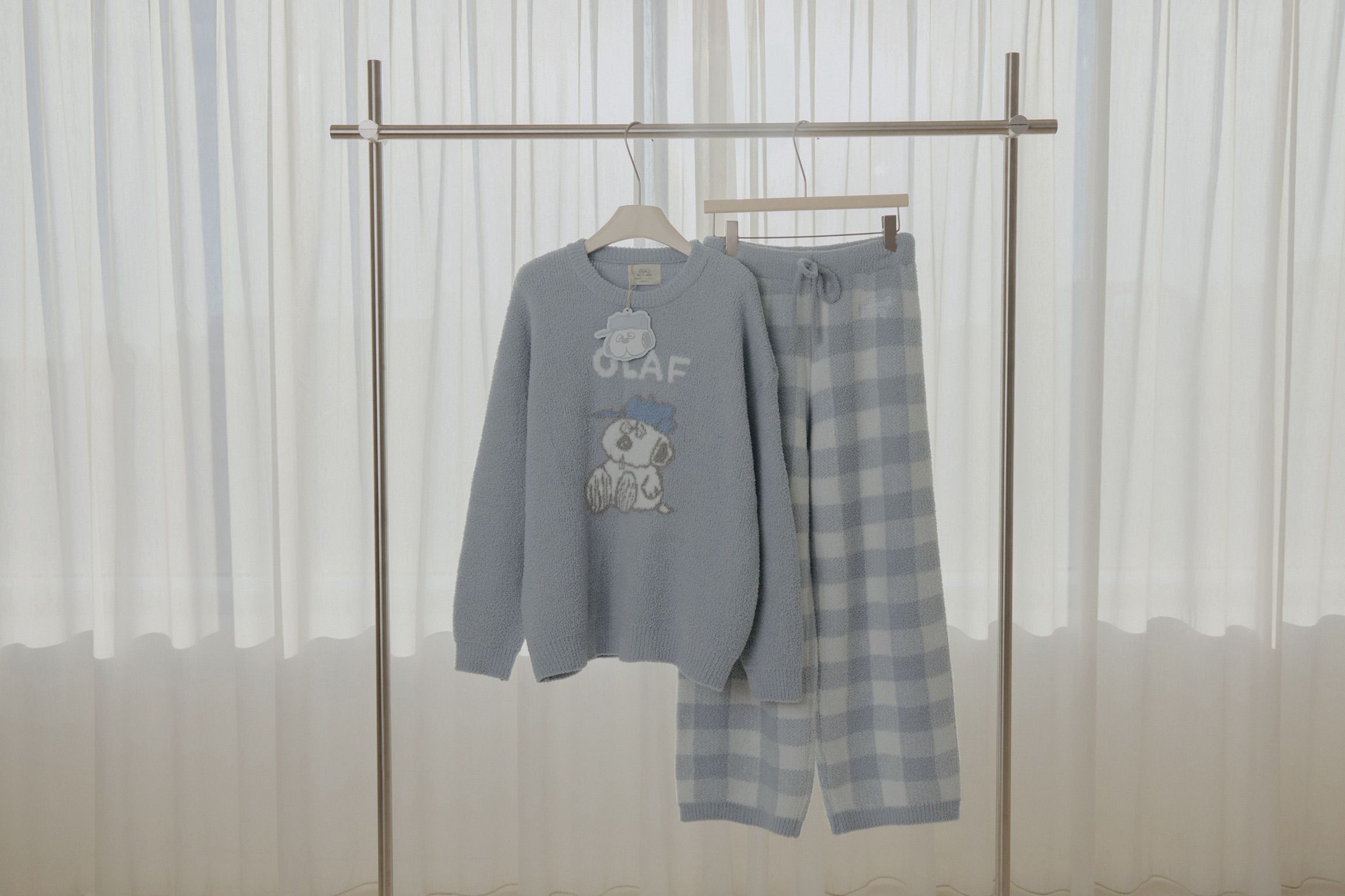 SNOOPY / OLAF 柔軟睡衣套裝