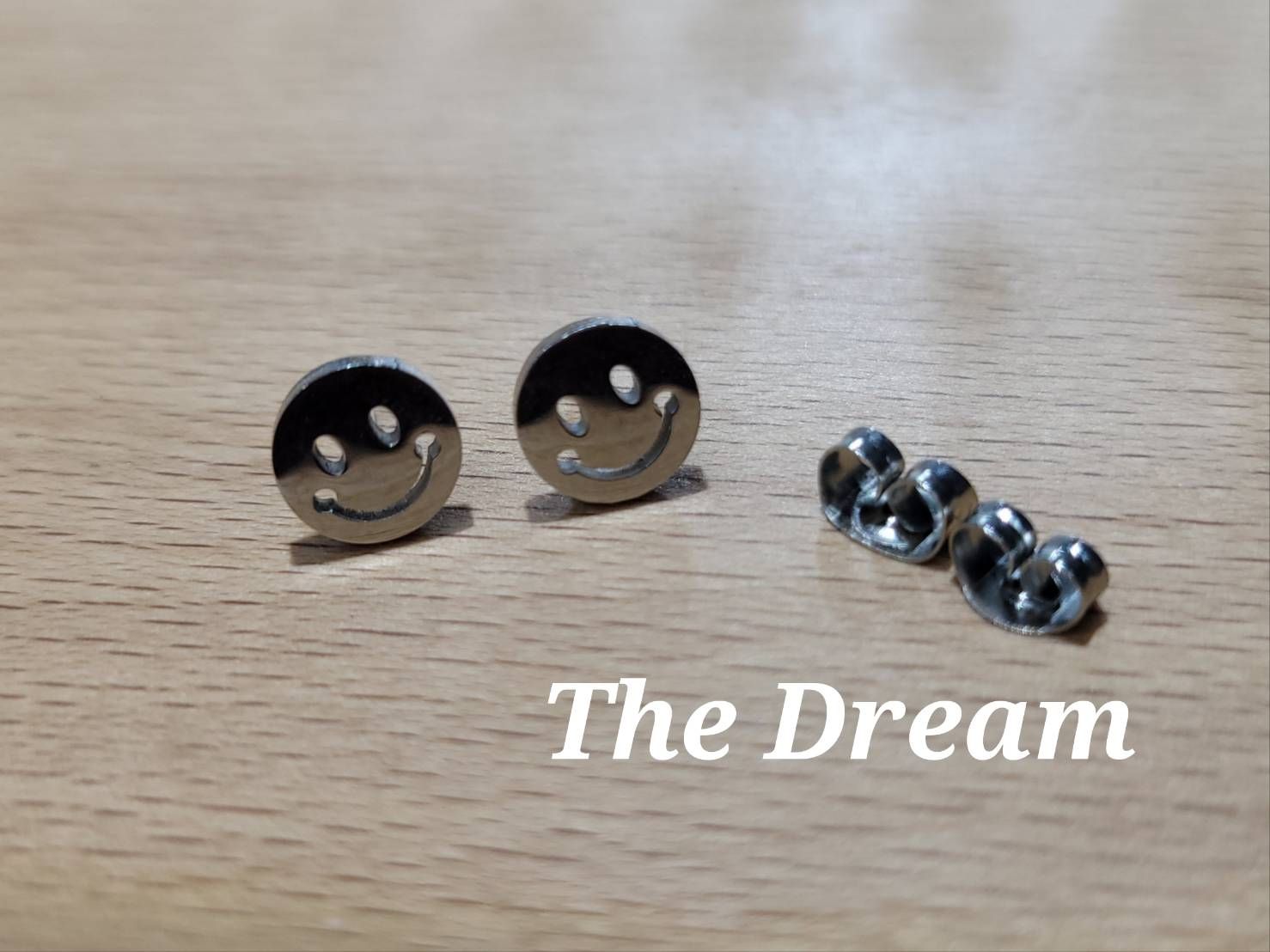 抗敏銀色笑臉耳釘