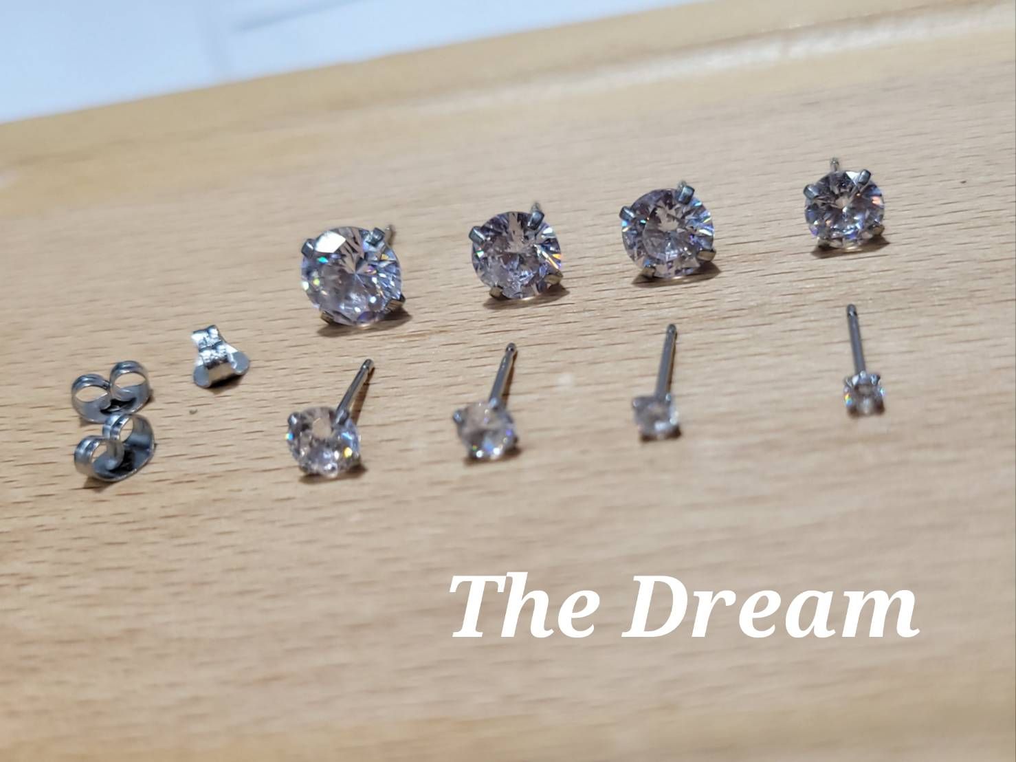 抗敏鎮店之寶鋯石鋼色耳釘