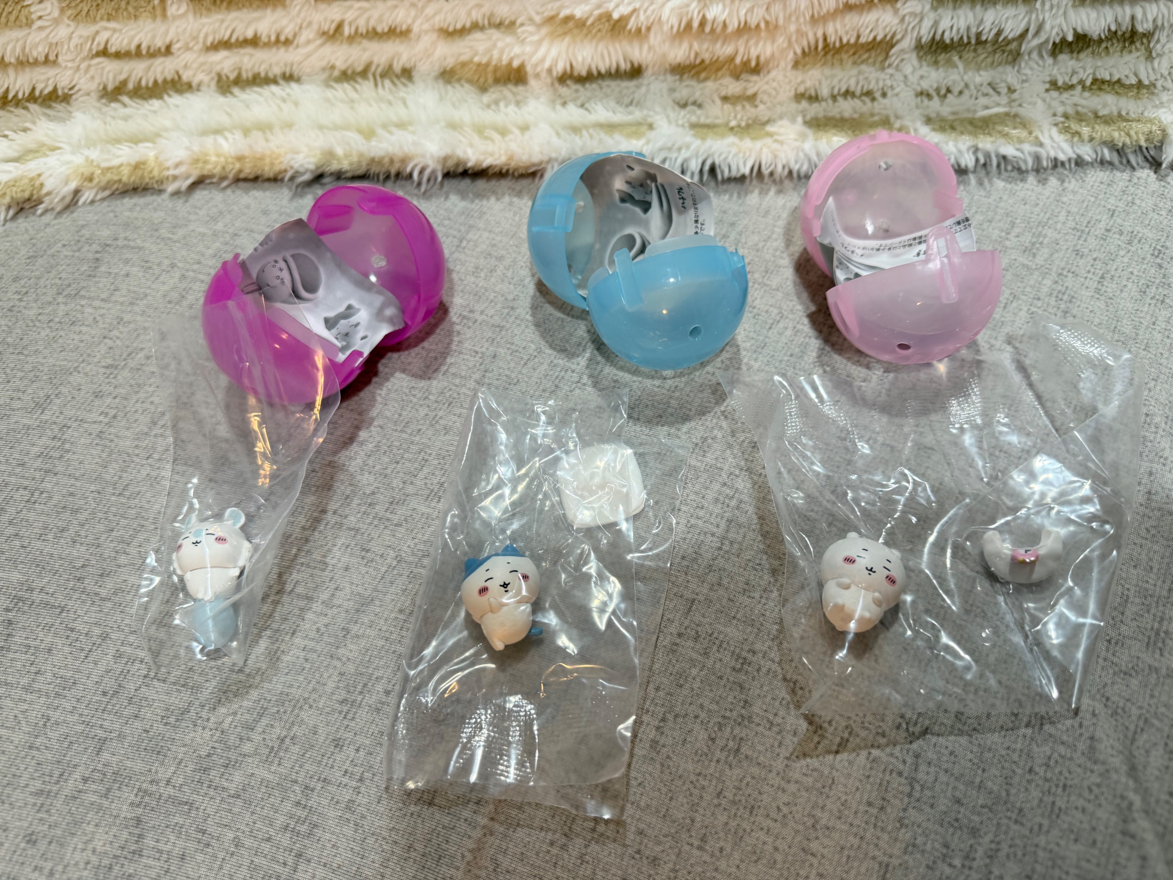 吉伊卡哇睡覺扭蛋