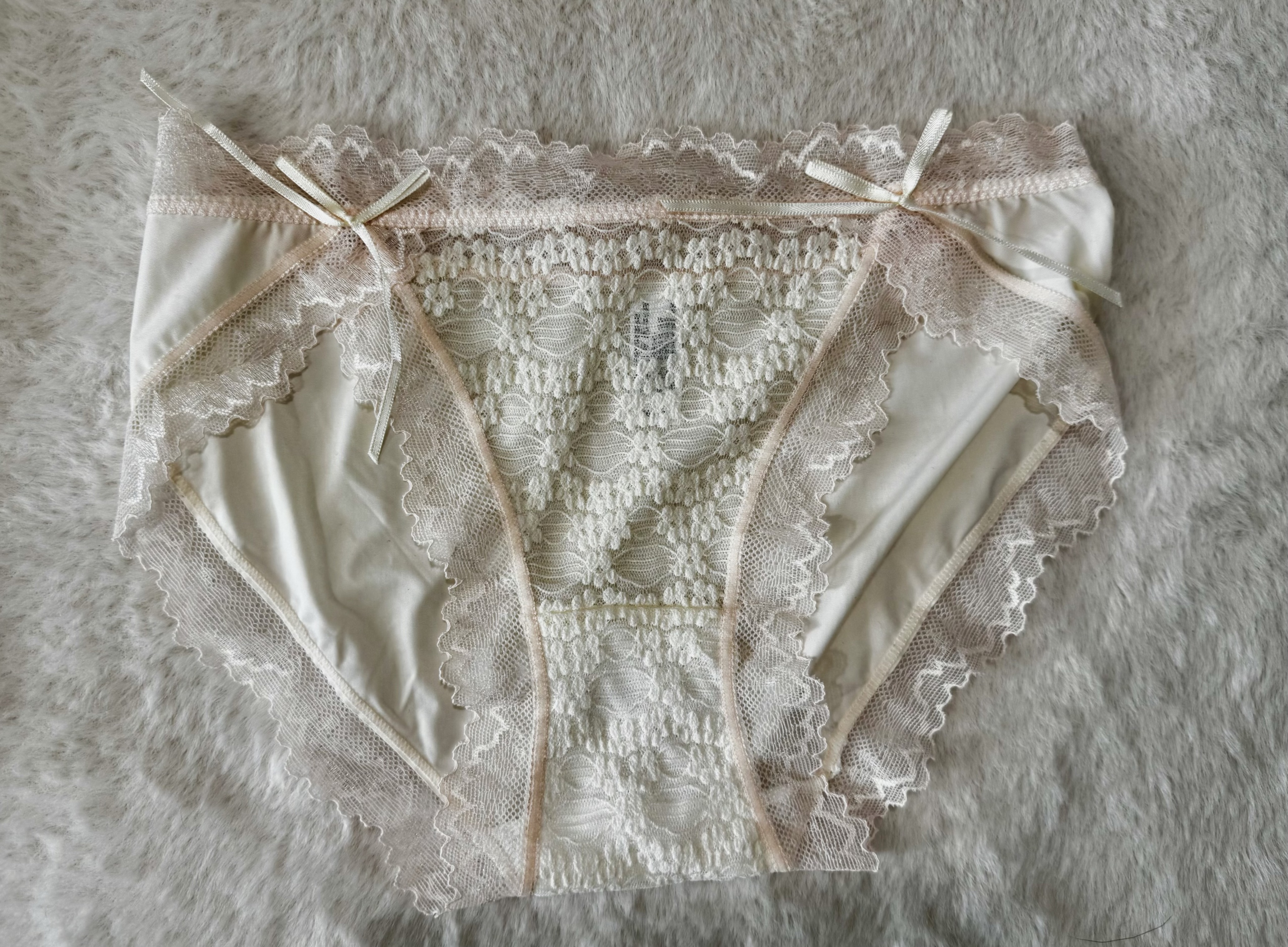 奶黃蕾絲內內（初次購買請勿直接下單）
