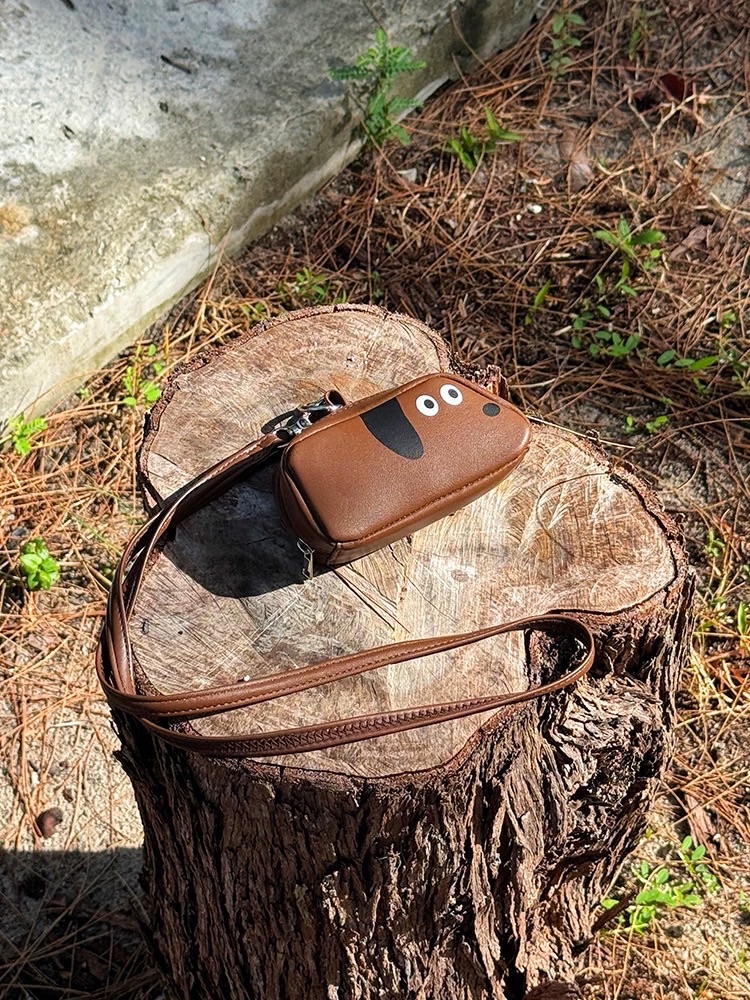 臘腸狗掛脖收納包