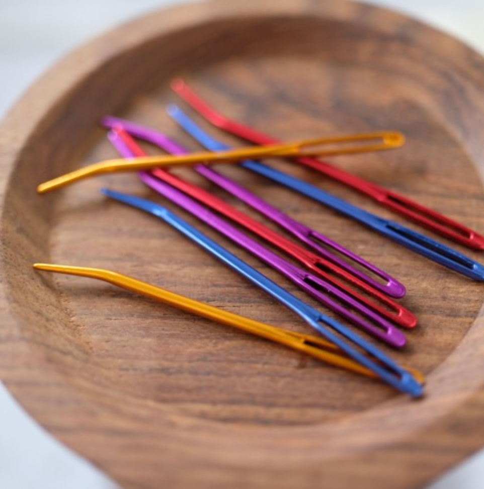 彎頭！金屬毛線縫針，藏線頭用的喔！