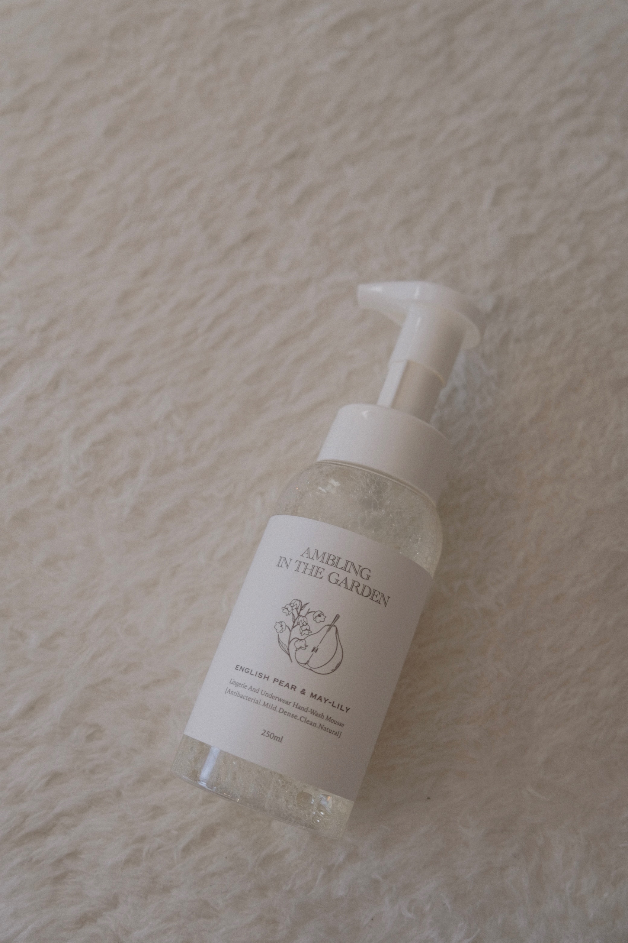 髒污滾蛋｜手洗慕斯