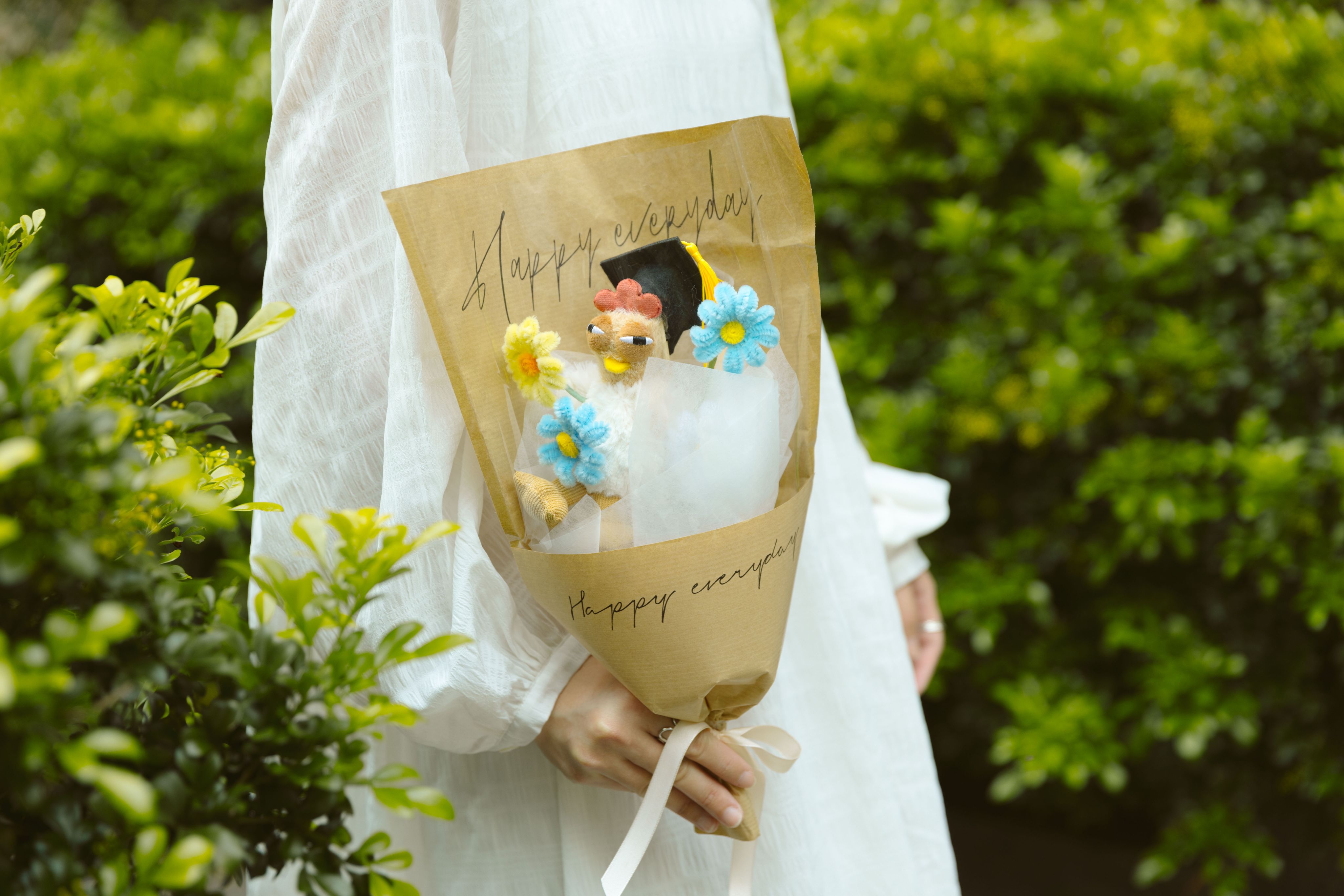 客製化搞怪厭世凸眼雞手工毛根花束🐔（❌無畢業帽）