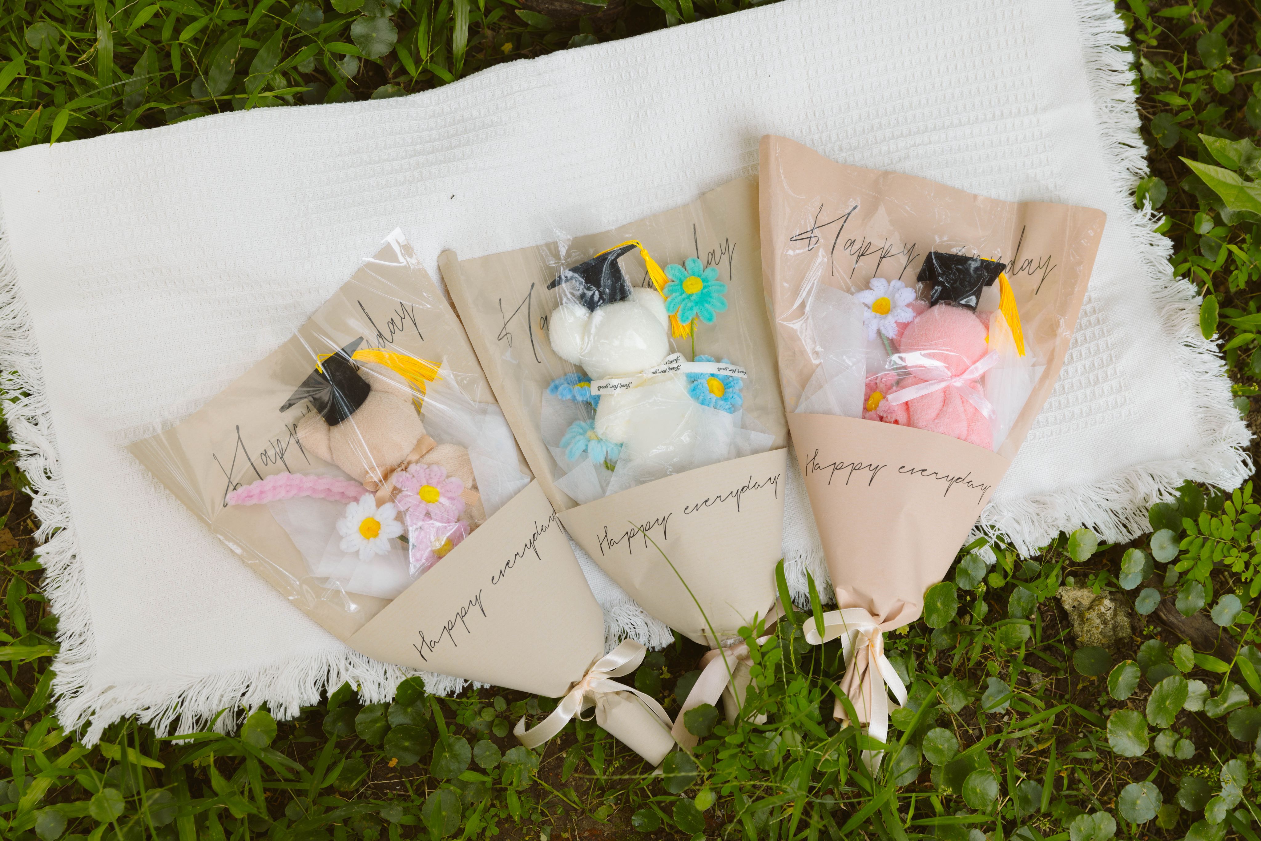 毛巾小熊手工毛根花束🐻🐾（❌無畢業帽）