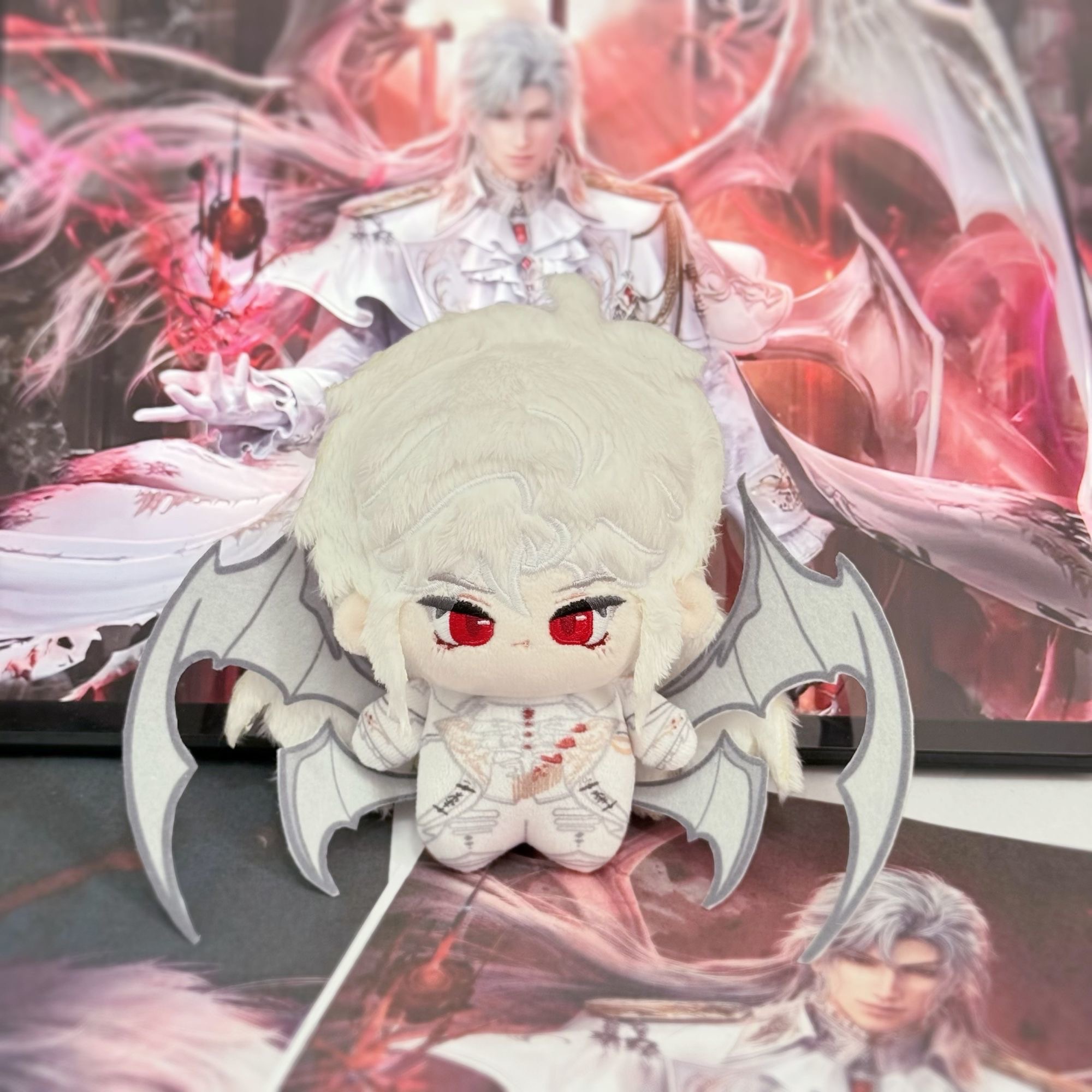 秦徹 銀翼惡魔 10cm印花體+可拆翅膀