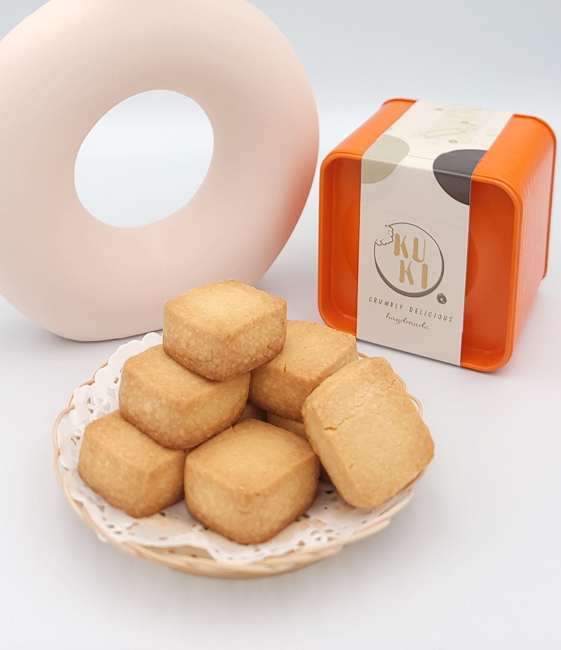 限定版-芝士曲奇餅-如遇包裝材料不足，罐子顏色會隨機出貨呦~