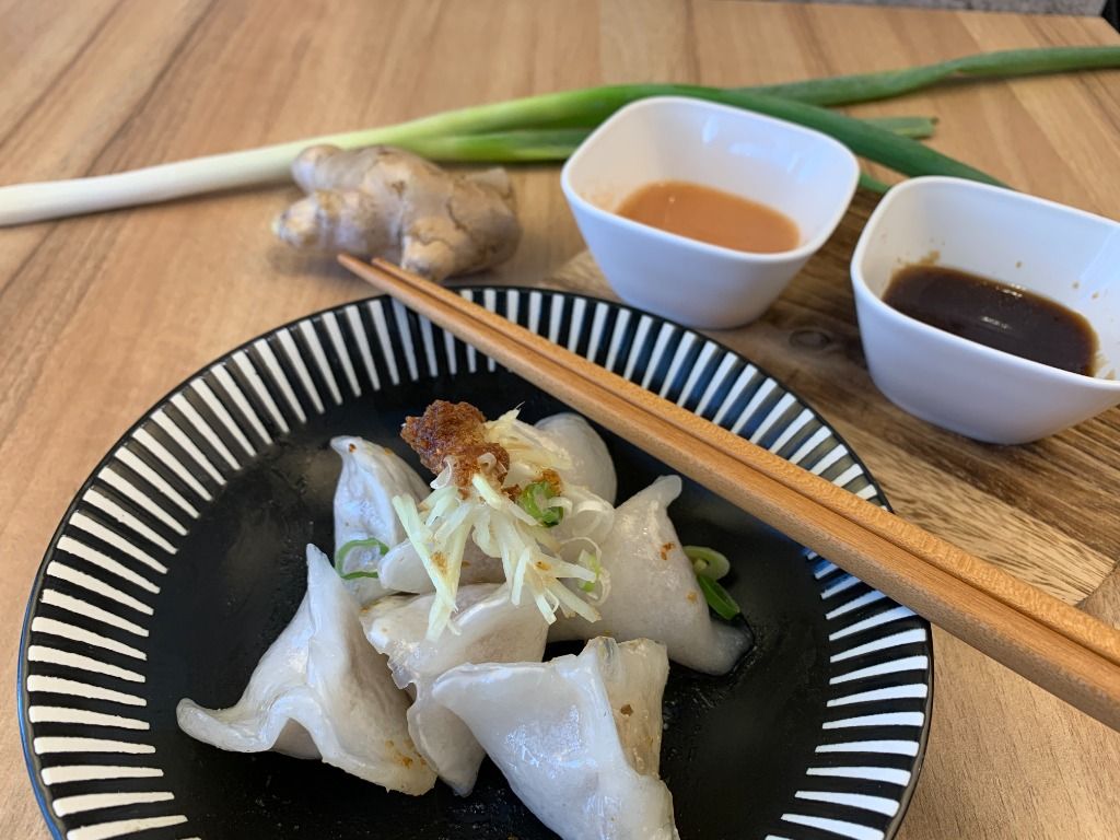 蒜味水晶餃