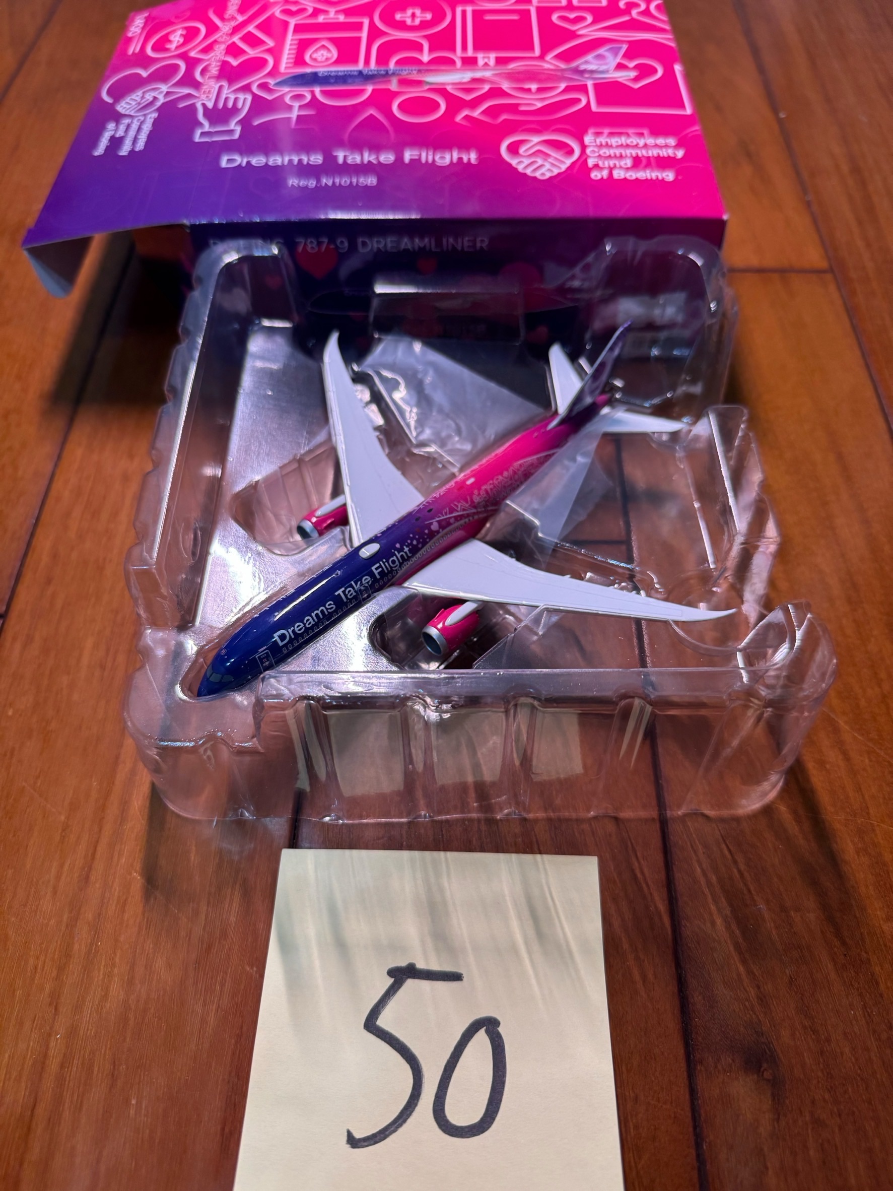 50. NG model 1/400 波音787-9 N1015B 波音原廠夢想起飛彩繪 售1000元