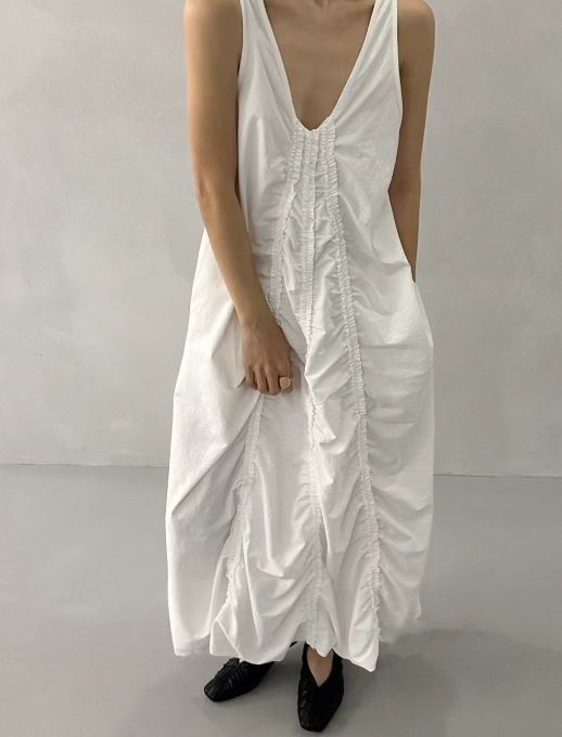 W皺褶前後深V背心洋裝*2色25夏0612A09