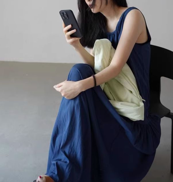 W不規則皺褶背心洋裝*2色25夏0626A06