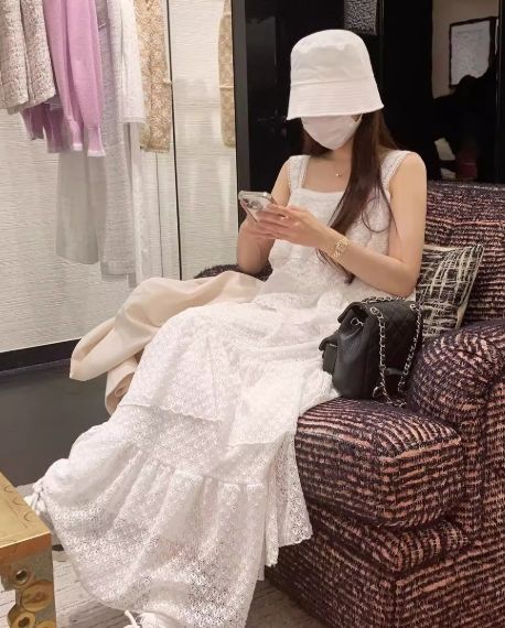 W層次感縷空蕾絲蛋糕背心洋裝*2色25夏0626A09