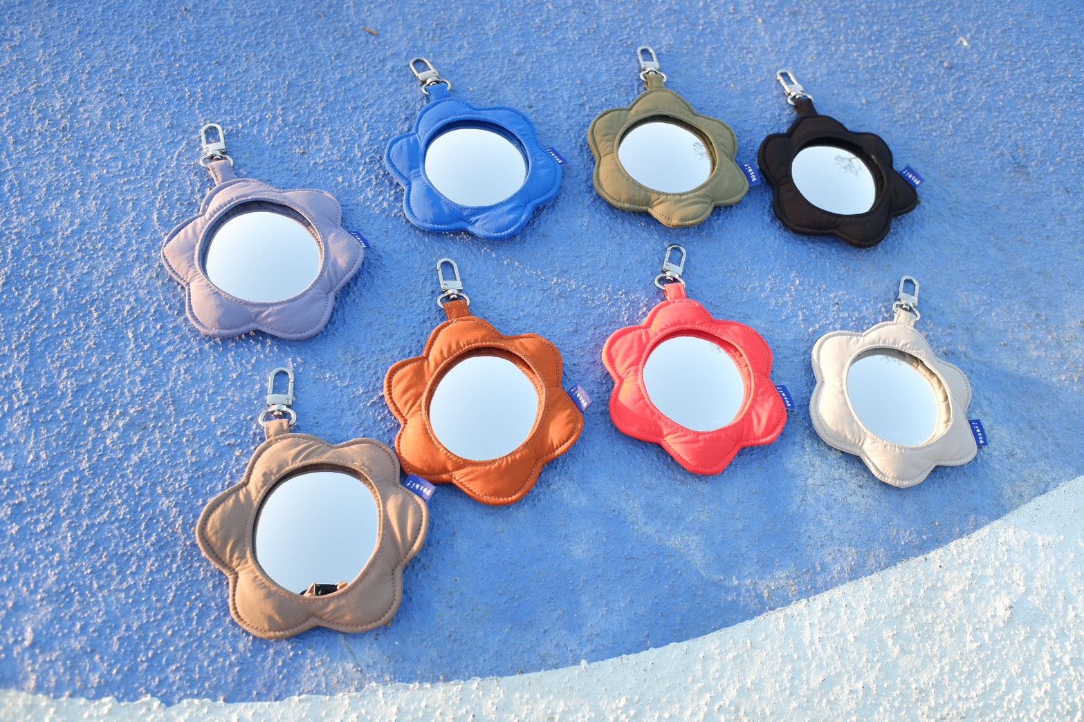 花花小凸鏡吊飾 一共8色 約12-20天寄出  第七波第二段