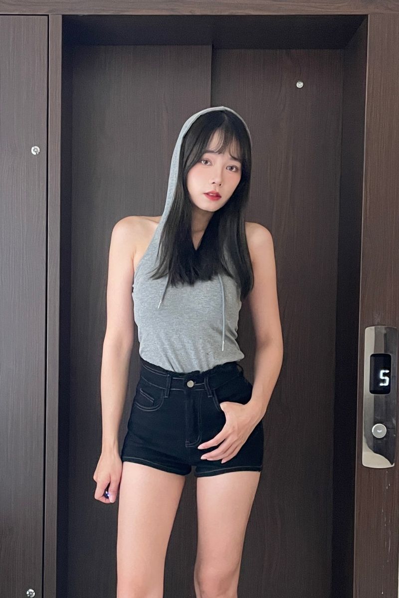 毛邊牛仔短褲