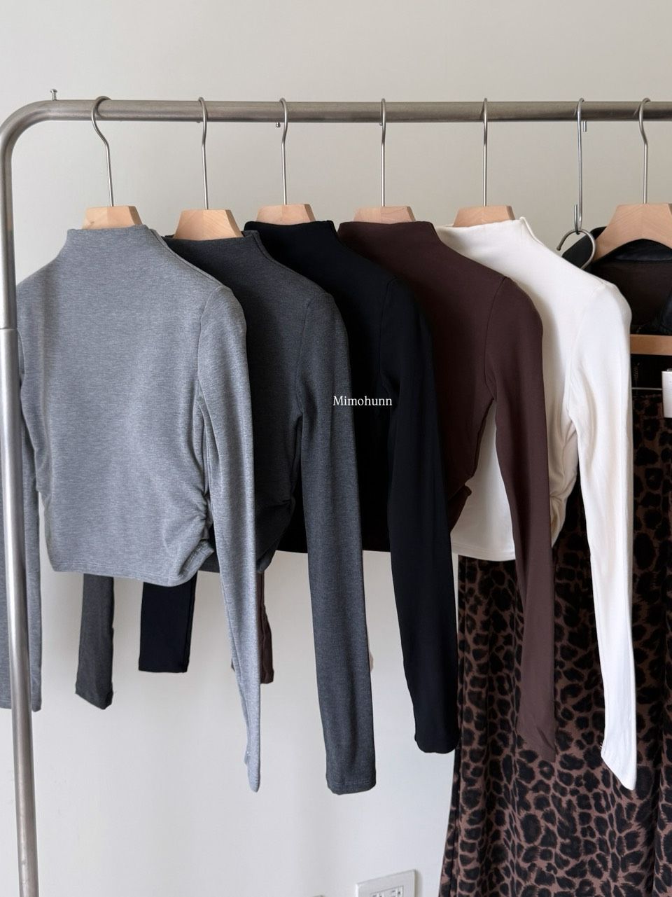 現貨秒出💫胸墊打底上衣