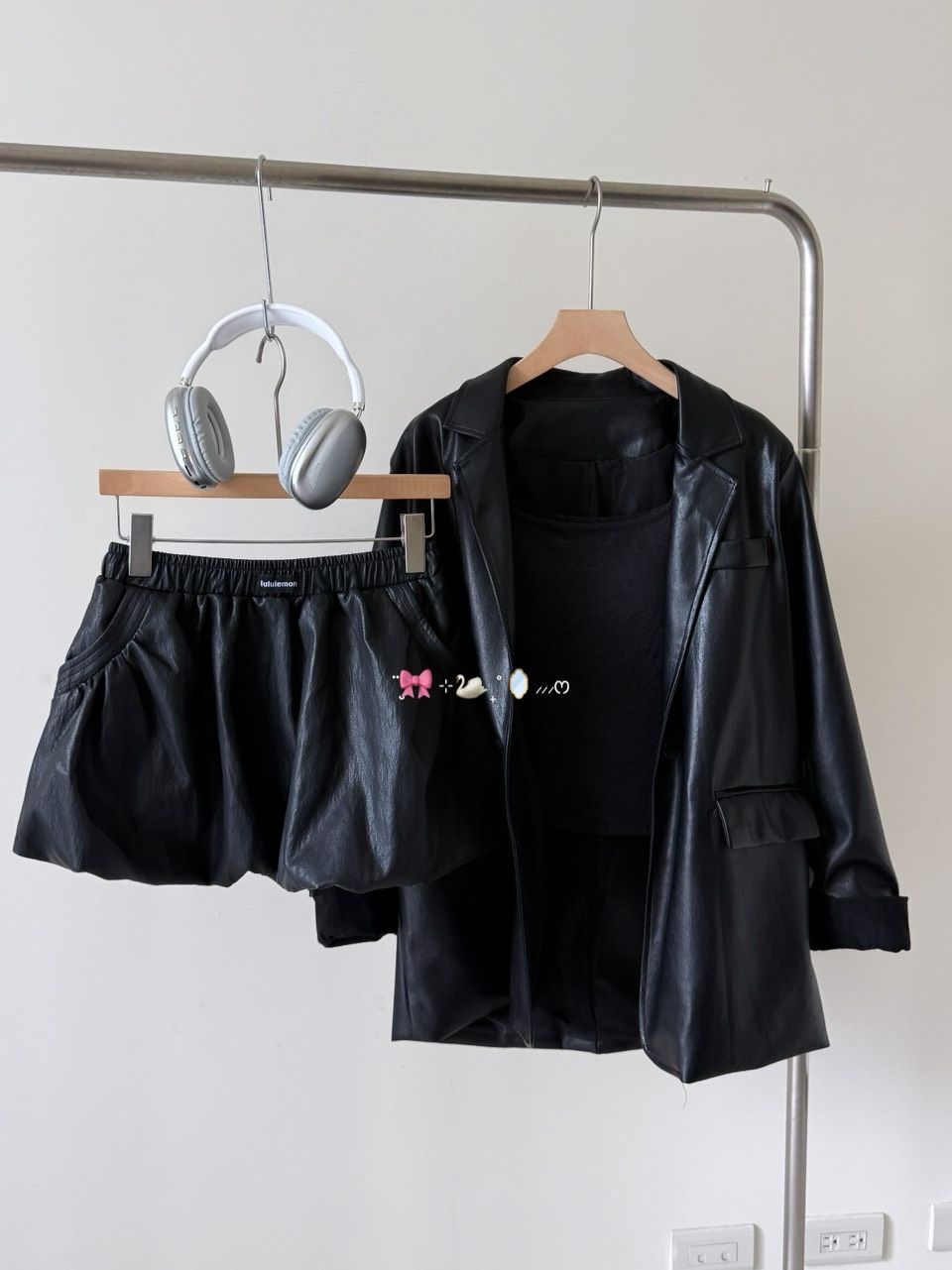 現貨秒出💞皮革西裝外OOTD