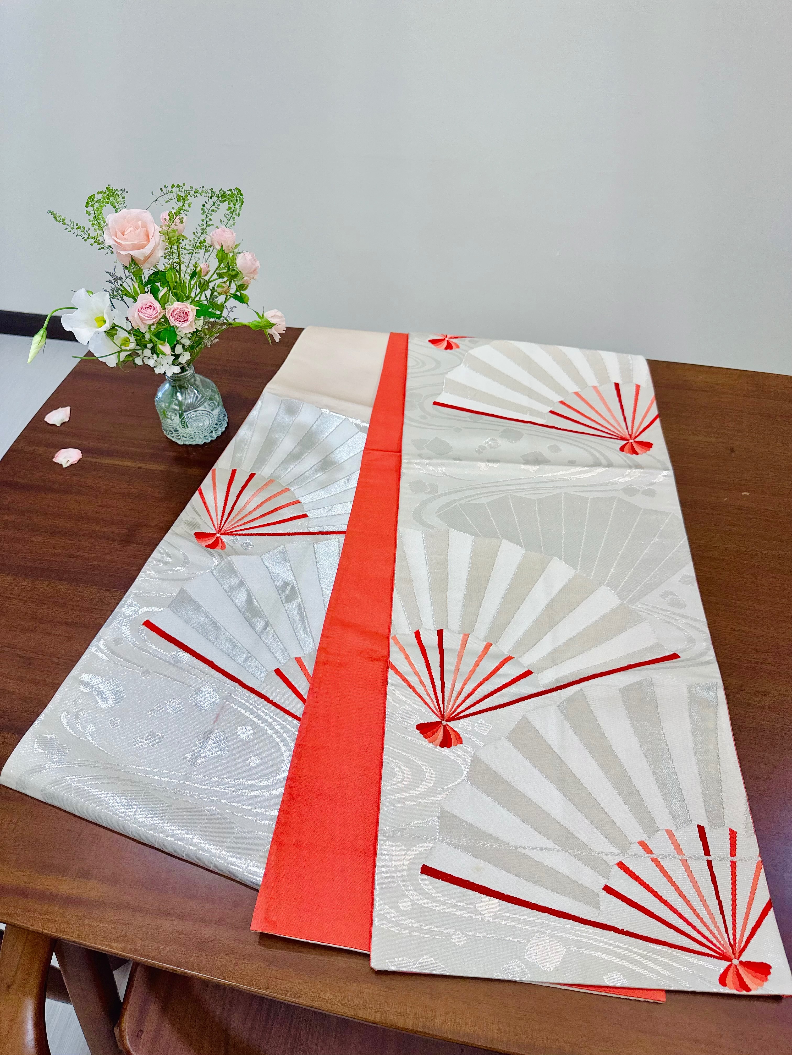 銀白紅扇和服腰帶（有點瑕疵）