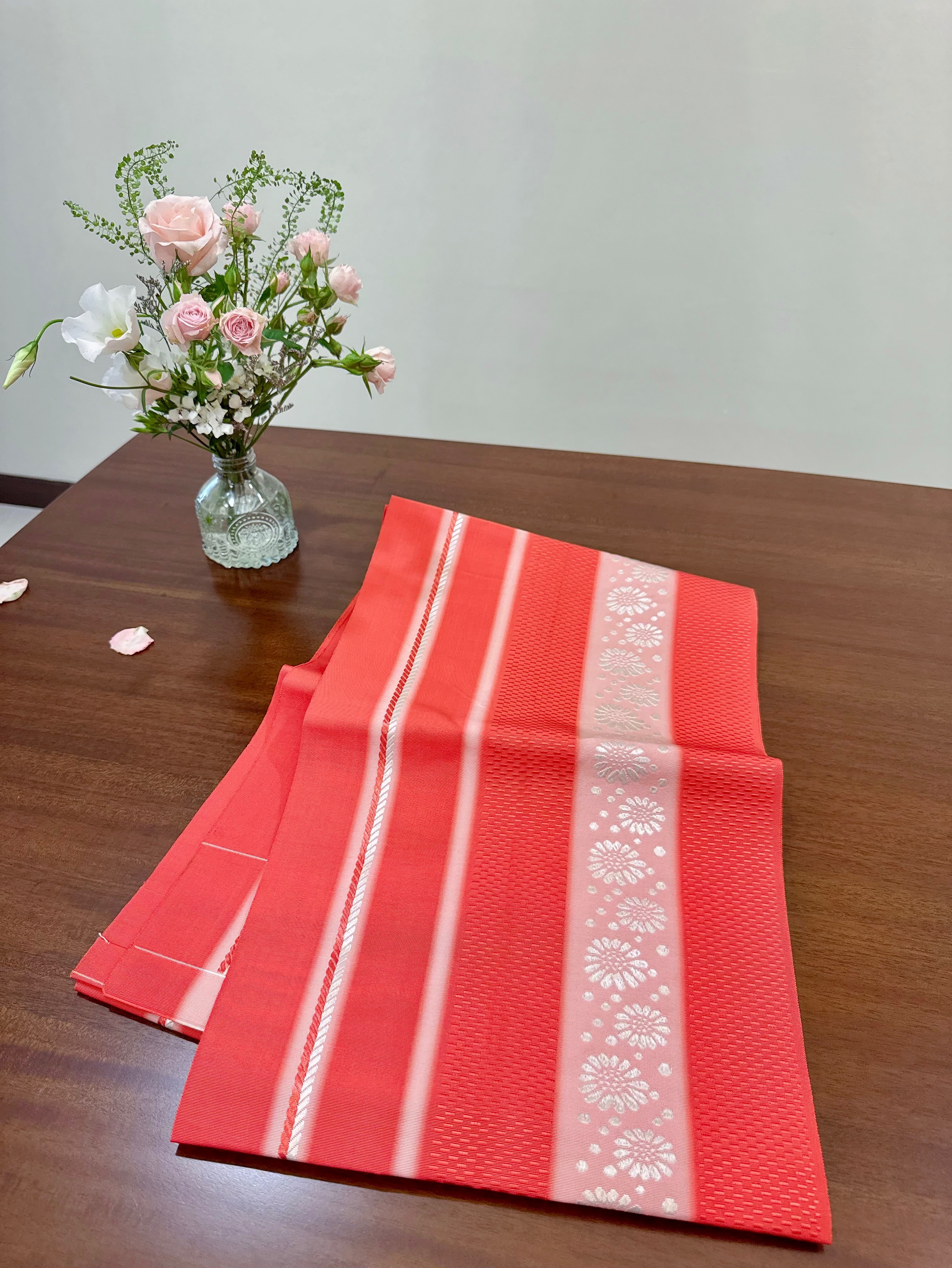 紅底銀花和服腰帶（有瑕疵）