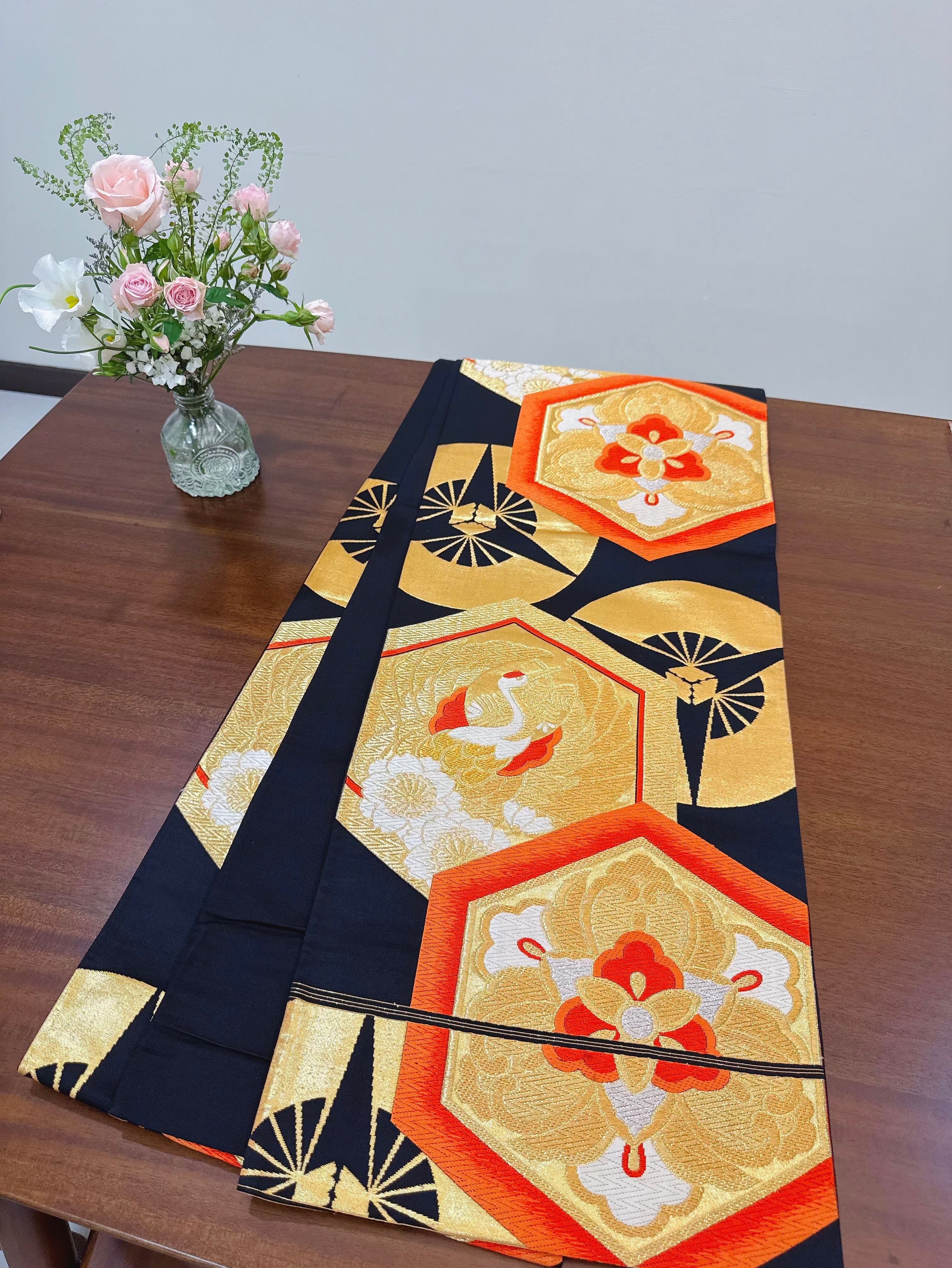 六角金鶴黑底和服腰帶