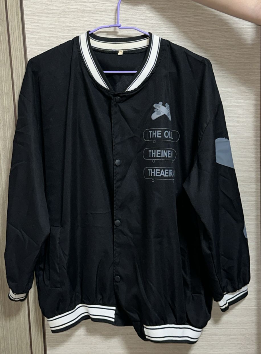 春秋學院 運動風外套 薄款