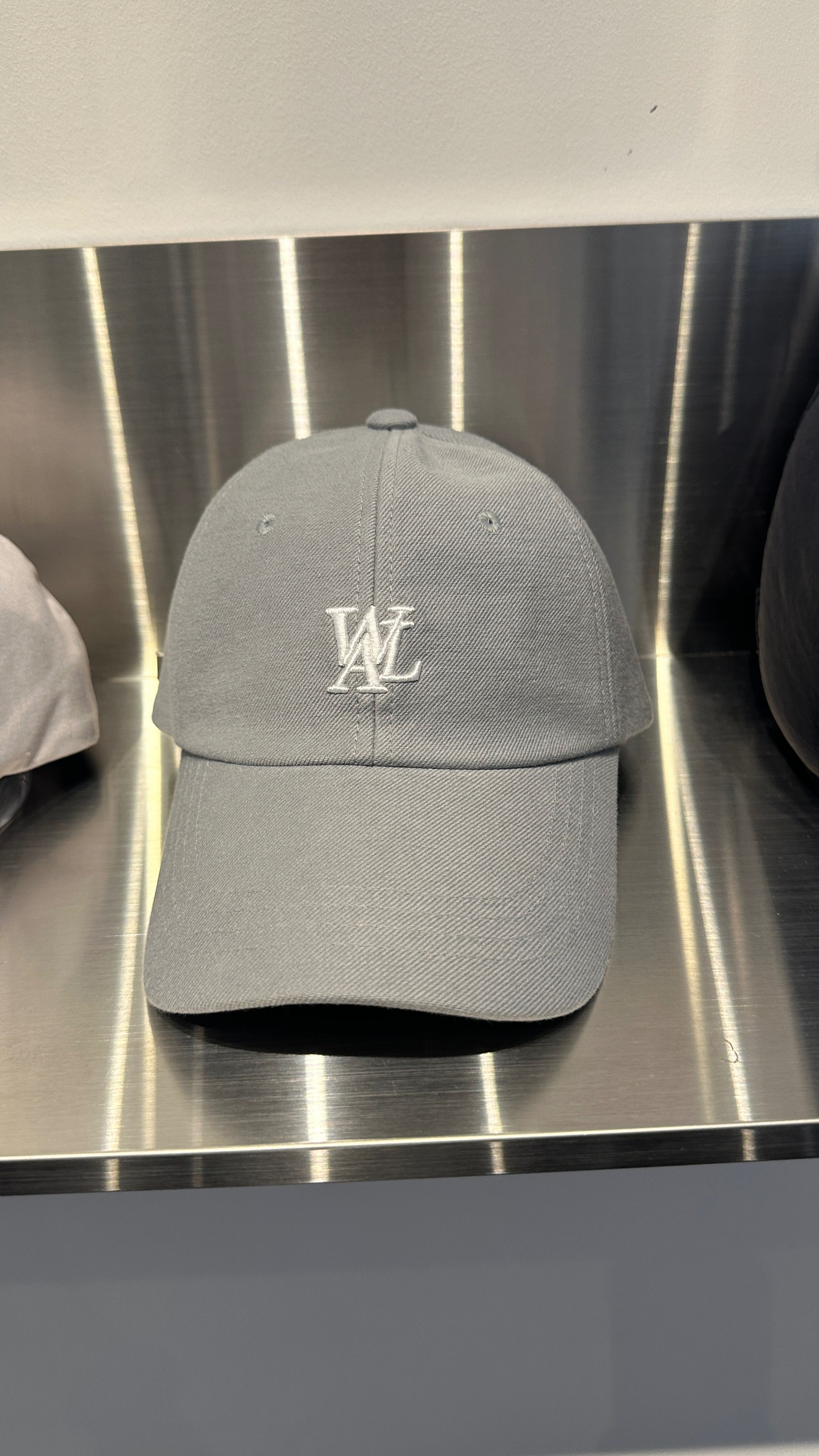 wooalong（小字）偶像網紅都在戴的帽子