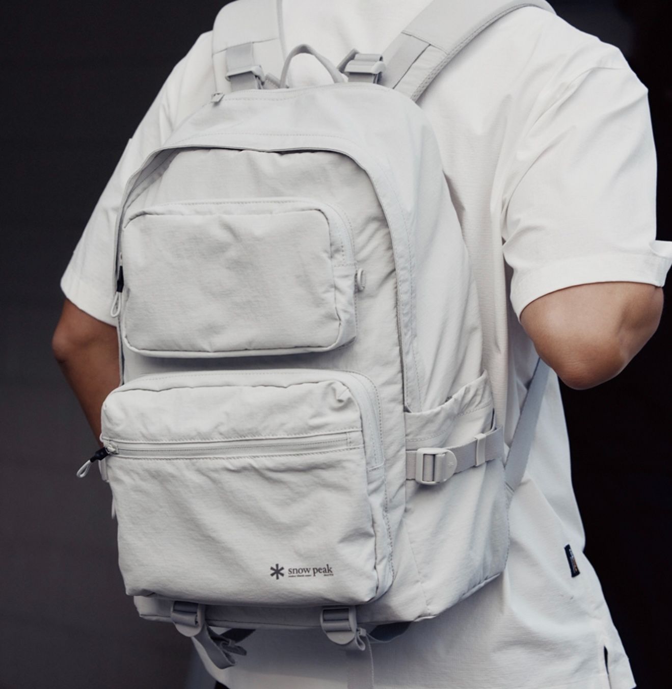 Snow pwak收納王後背包25L＋掛件小包