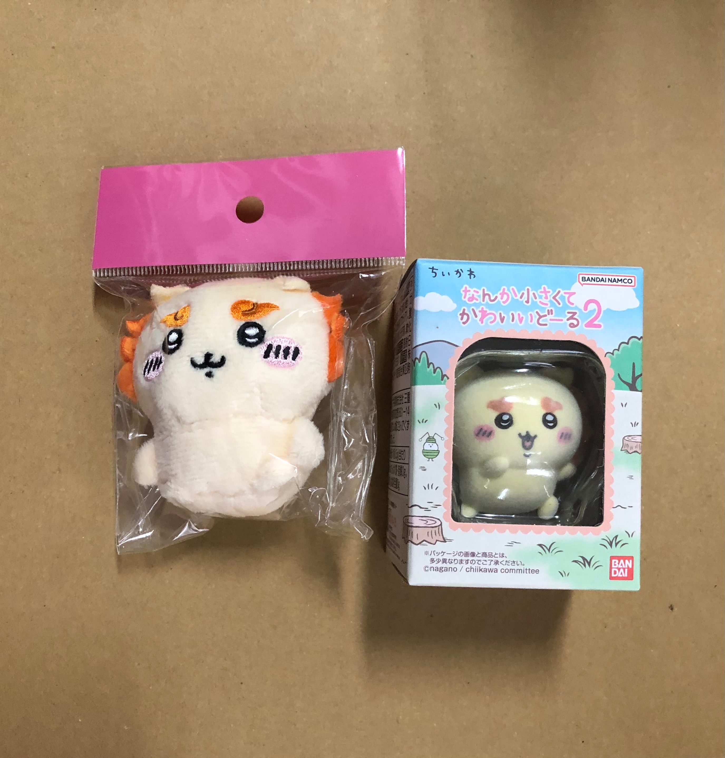 獅薩植絨公仔及扭蛋坐姿娃合售