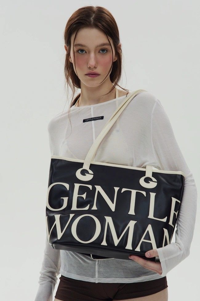 【預購】Gentlewoman  Off Hours 單肩包（勿直接下單 請先私訊IG詢問⮕@_w.e_shop）