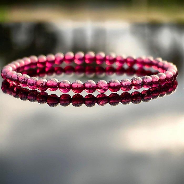 ╭＊新釀＊╮天然紫牙烏石榴石手鍊 4mm 手圍15 手串 石榴石 水晶 礦石 晶礦 女人石 紫牙烏