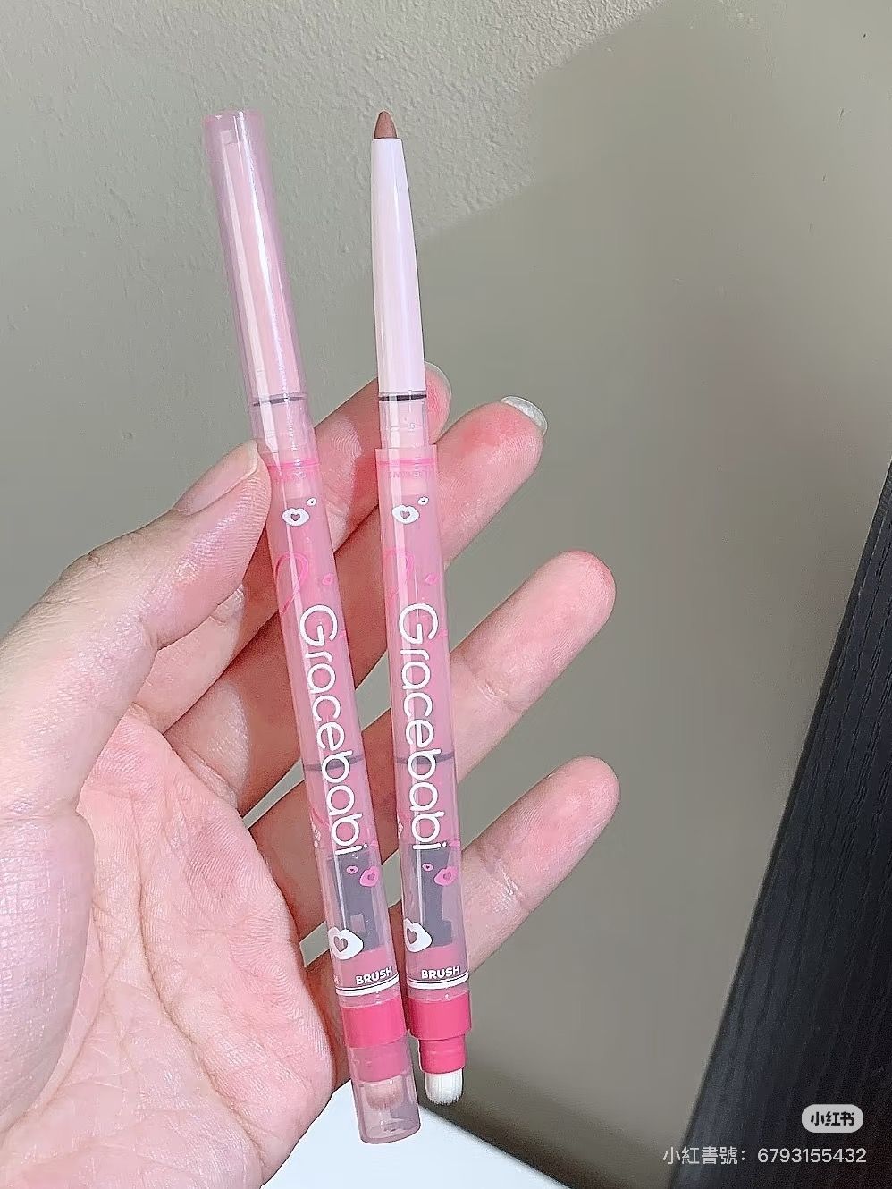 薄唇變肉嘟嘟唇🩷gracebabi霧感嘟嘟唇線筆