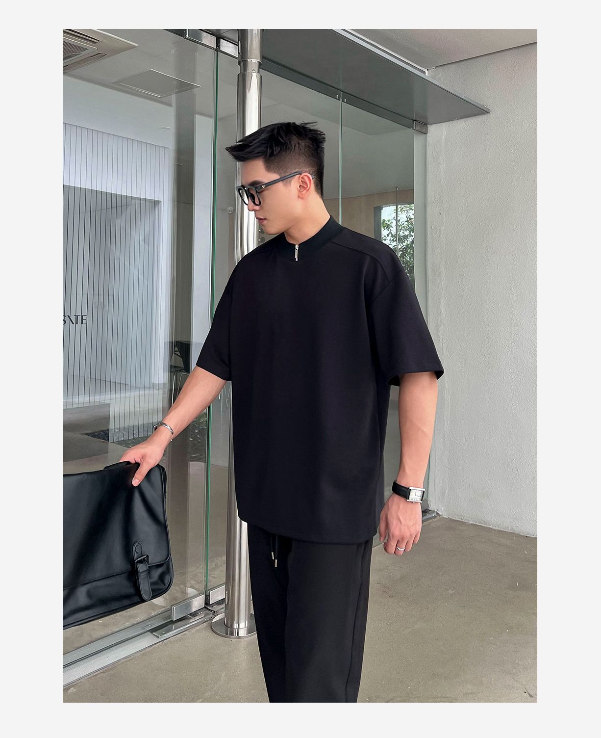 【涼感機能拉鍊造型短T】顯肩寬設計小眾剪裁夏季高級感T恤 2色 現貨快速出貨