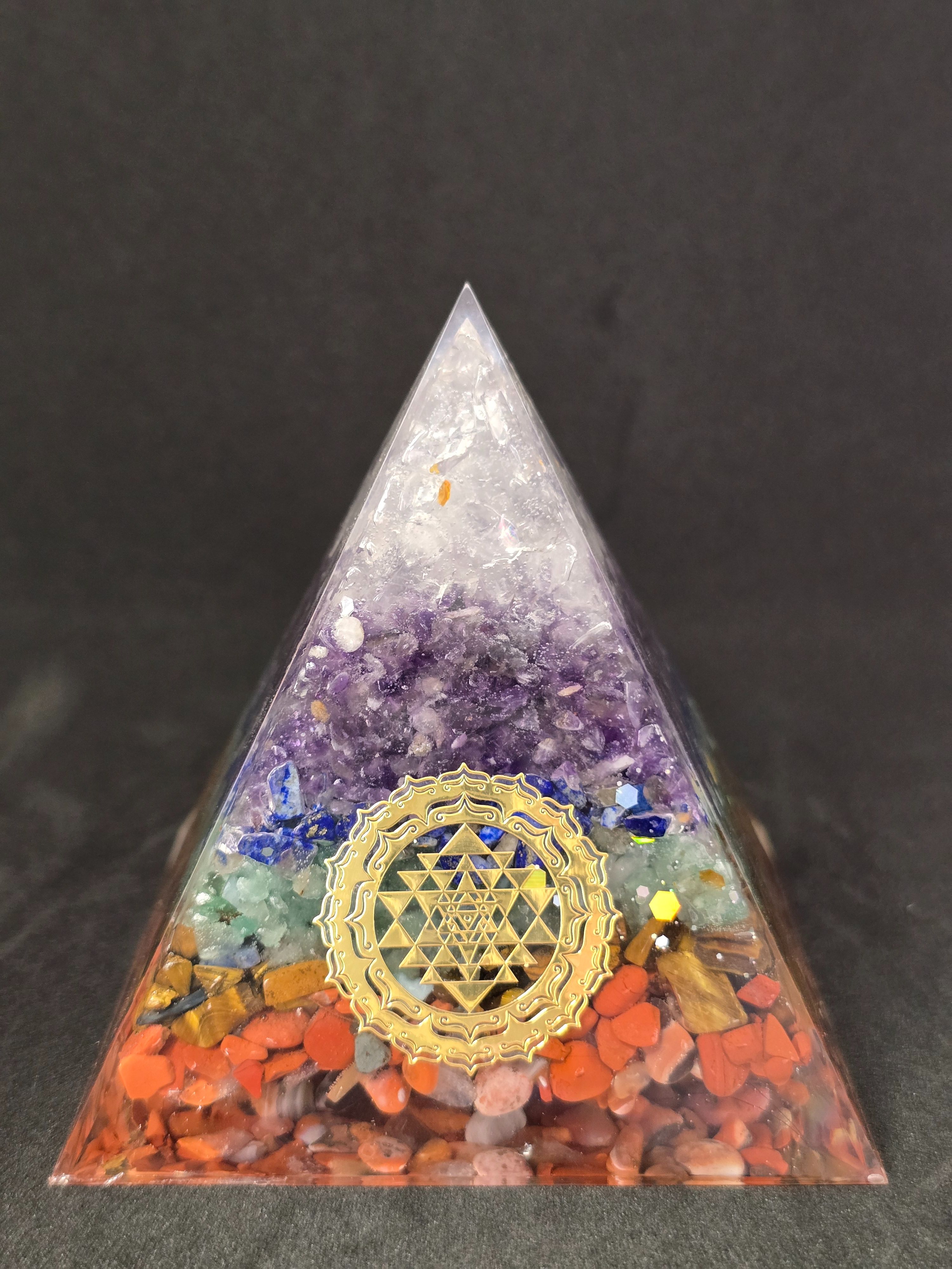七脈輪☆滴膠金字塔•能量塔