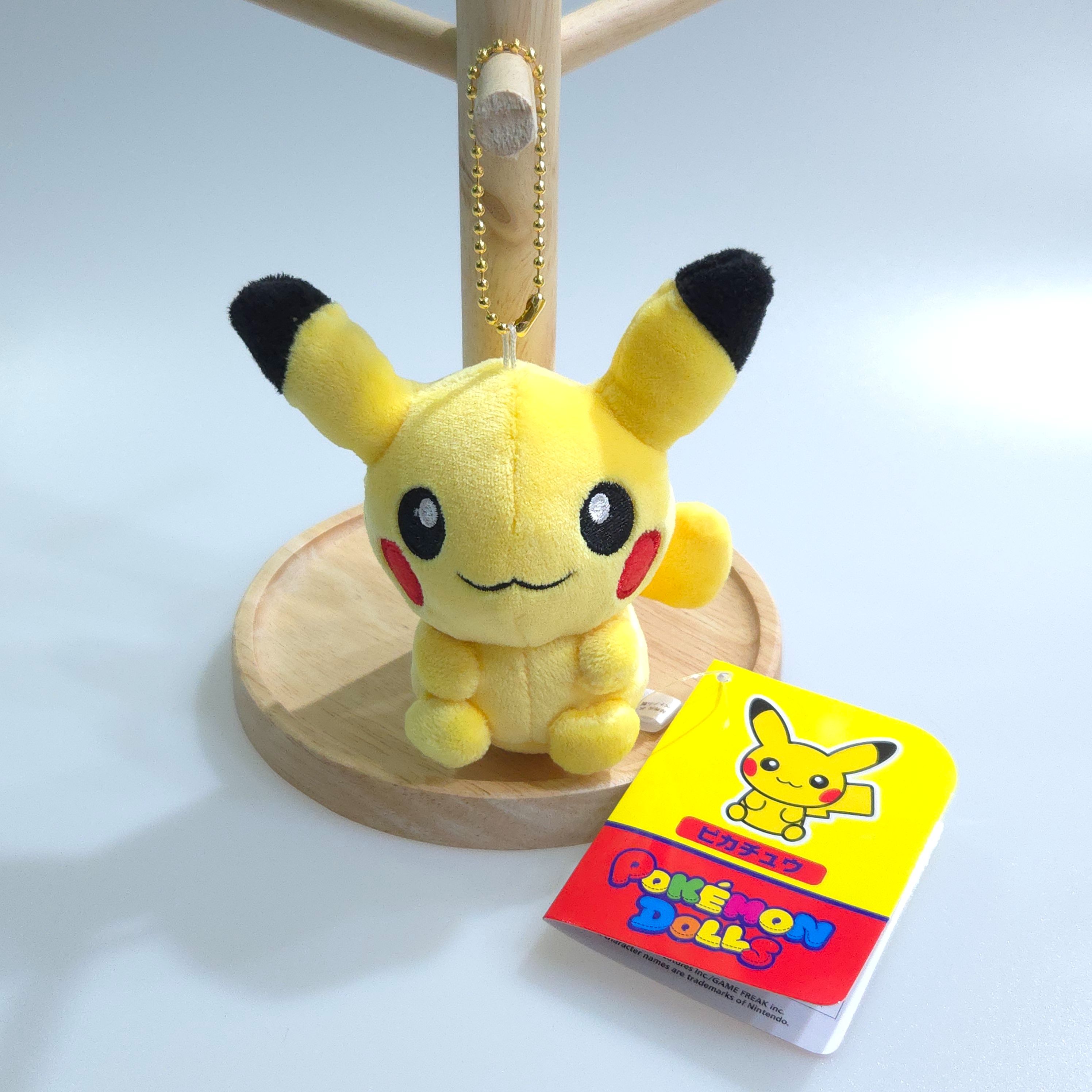 【P1】絨毛玩偶吊飾 dolls百變怪 皮卡丘 卡比獸 日本寶可夢中心原創商品 原價1210円