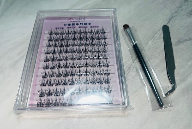 165.自嫁接眼睫毛50對（100片）＋眼影刷＋夾子